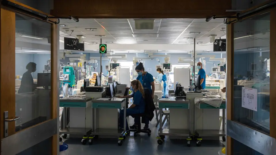 A Unidade de Cuidados Intensivos do Hospital de São João, no Porto.