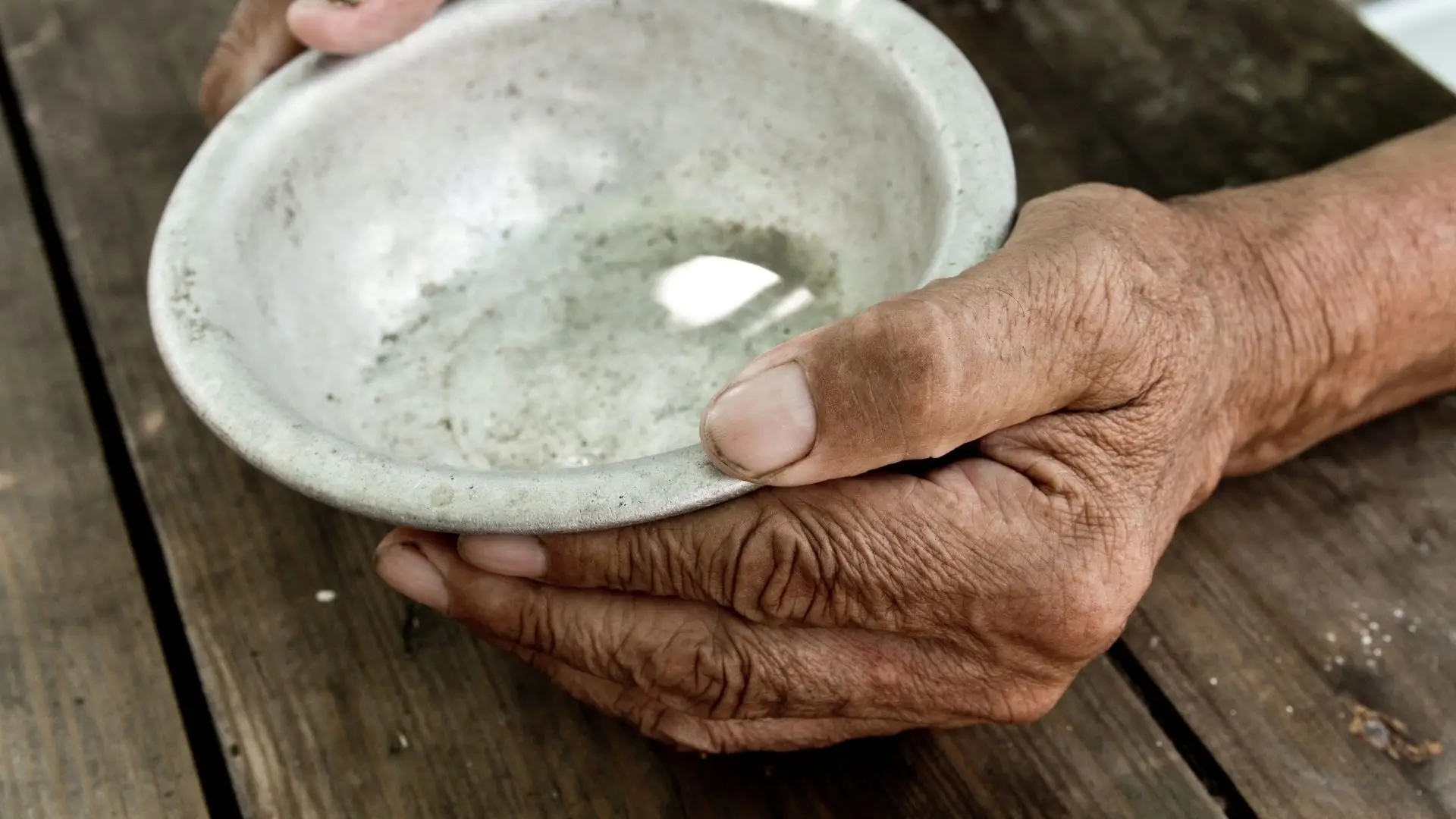Um em cada quatro brasileiros não teve comida suficiente durante a pandemia