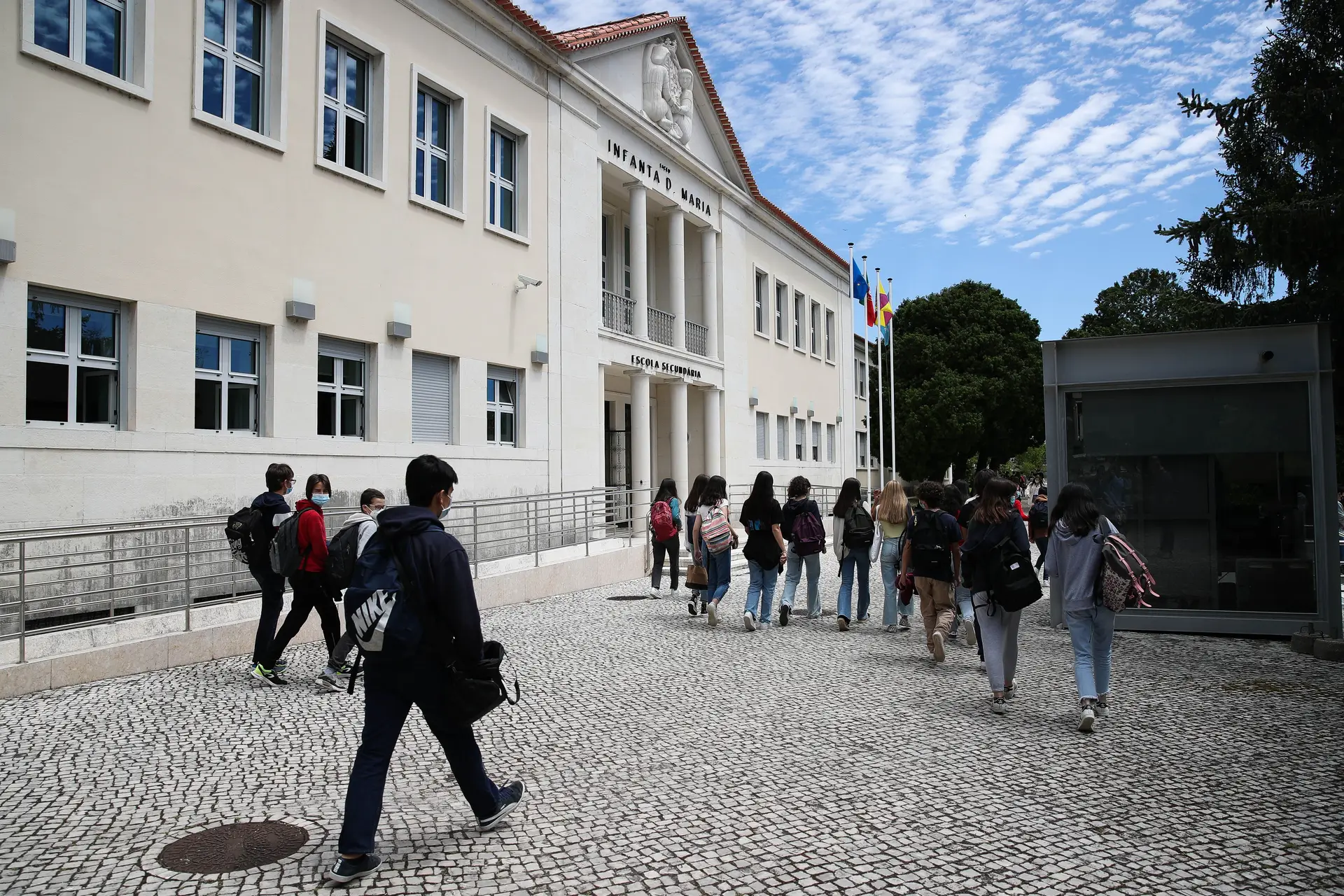 Professores preocupados com saúde mental e falta de funcionários nas escolas