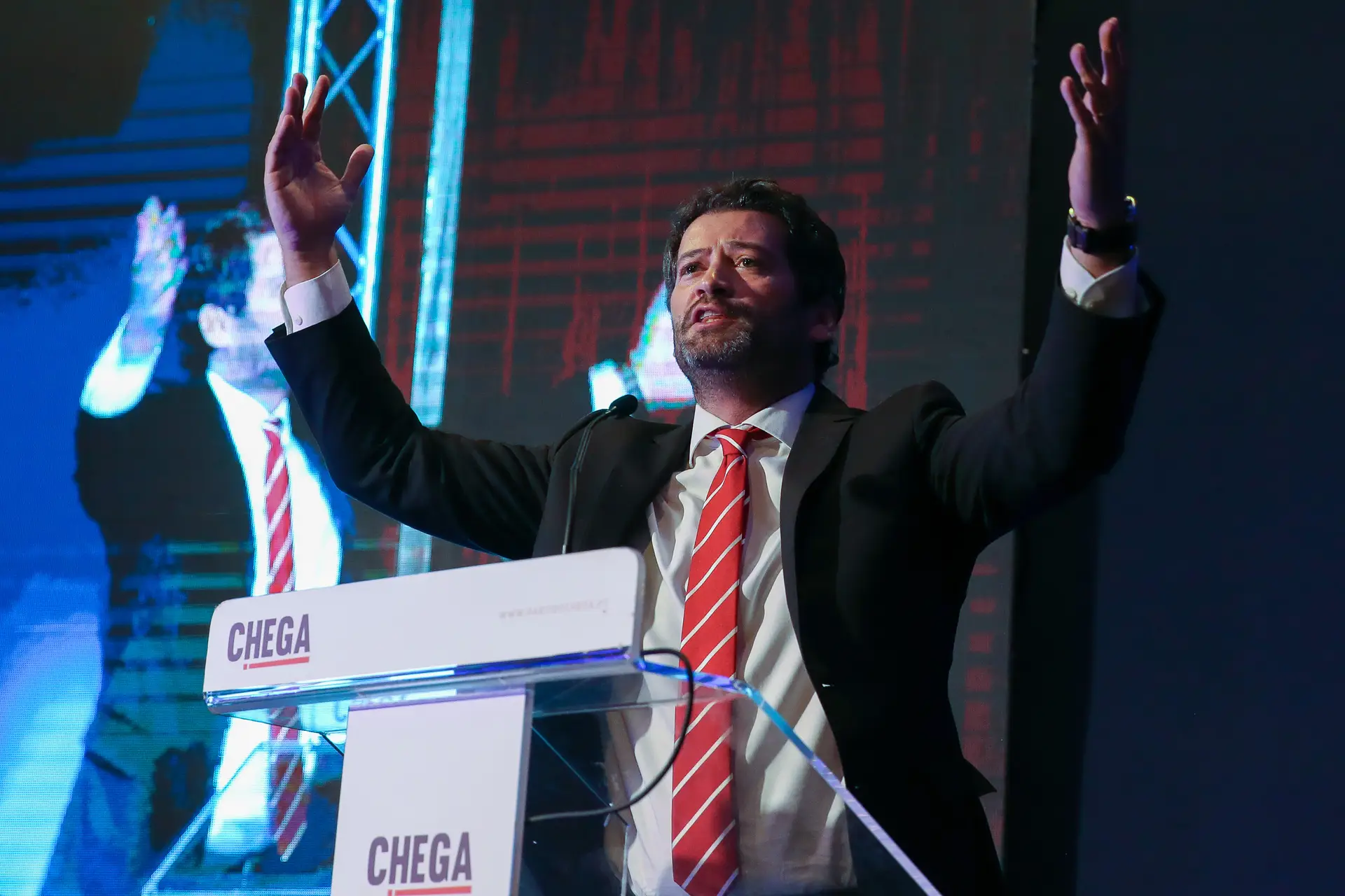 “Não temos nenhuma relação com a Rússia”. Ventura repudia “ataques permanentes” ao Chega