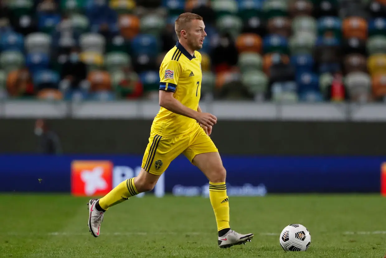 Sebastian Larsson (Suécia) - 128 internacionalizações