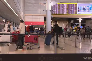 Turistas britânicos regressam a casa mais cedo do que o previsto