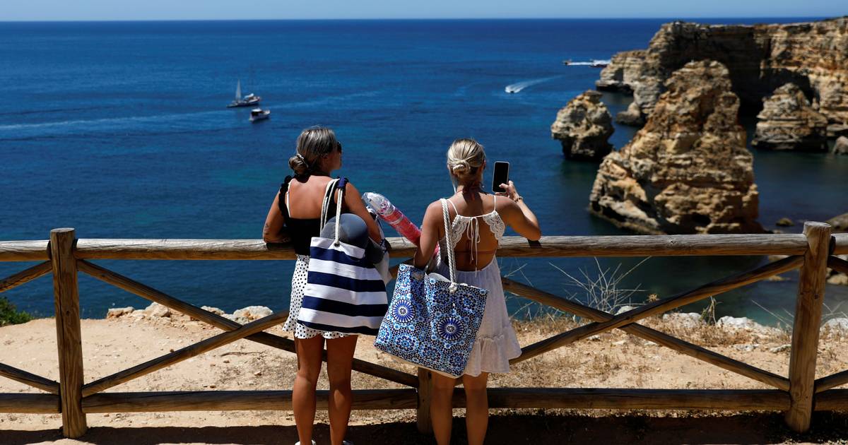 Vai arrendar casa para as férias de verão? Saiba como evitar burlas