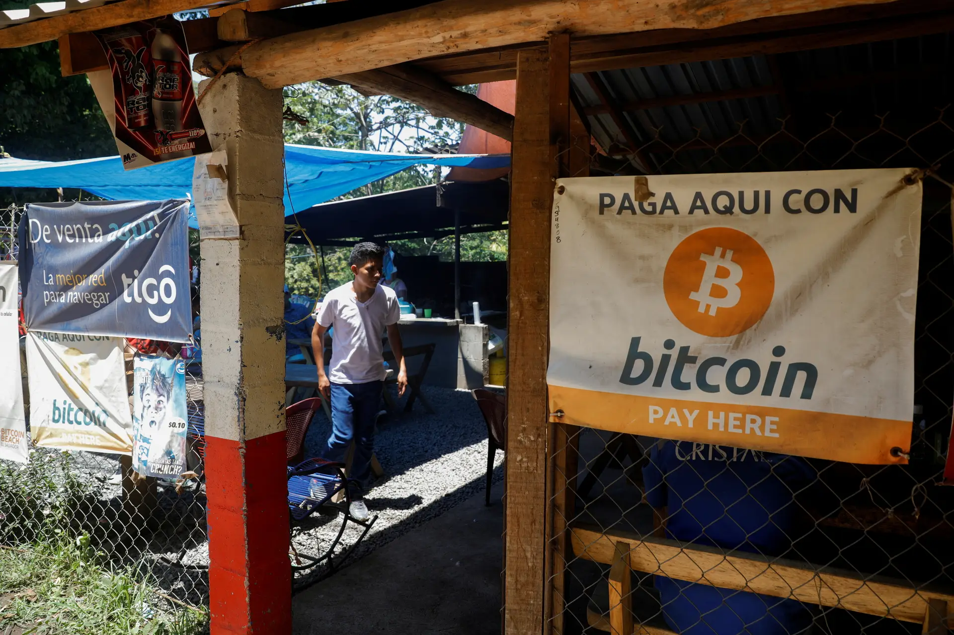 El Salvador torna-se no primeiro país a reconhecer bitcoin como moeda de troca legal