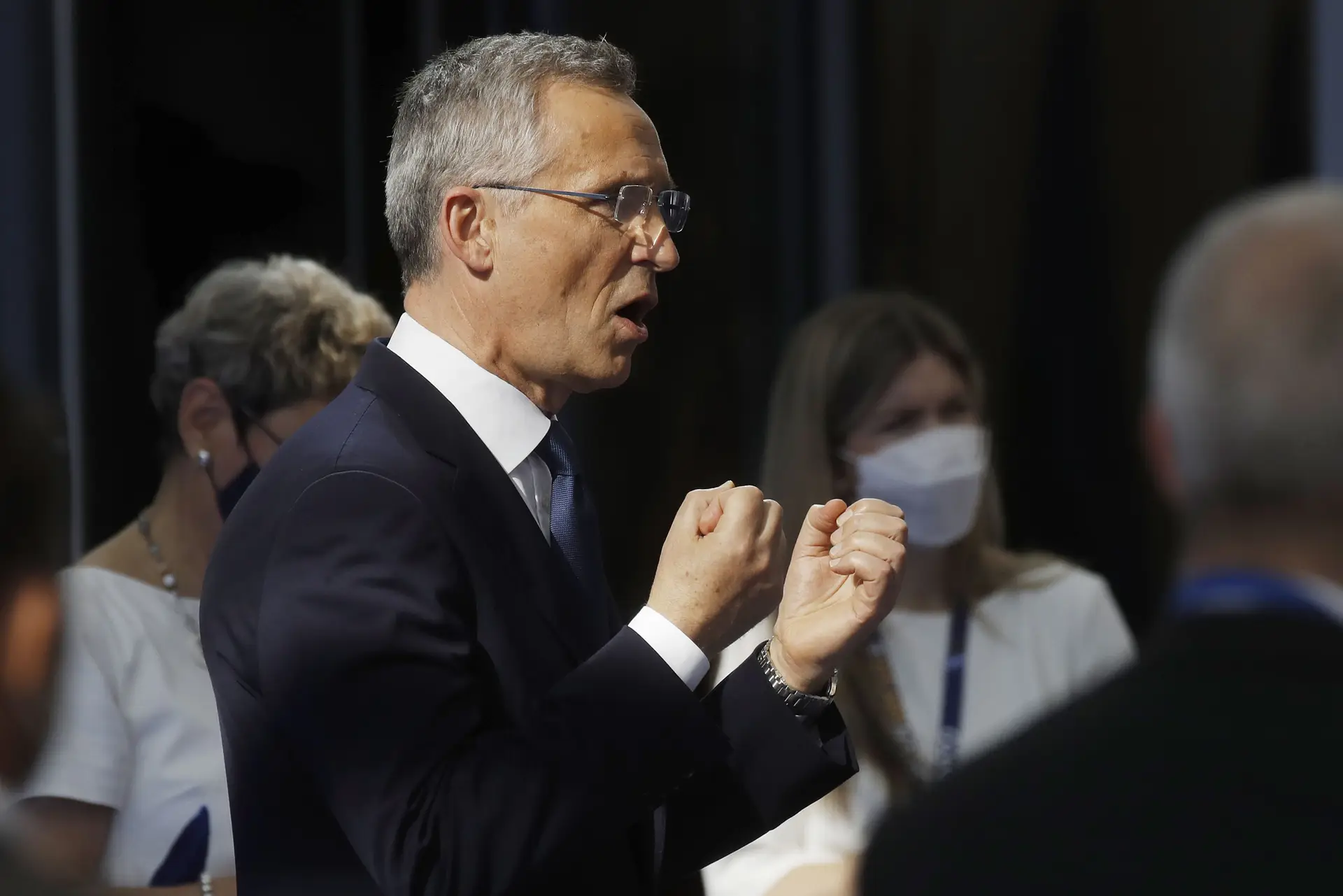 Secretário-geral da NATO defende que Aliança não está a entrar numa "nova Guerra Fria"