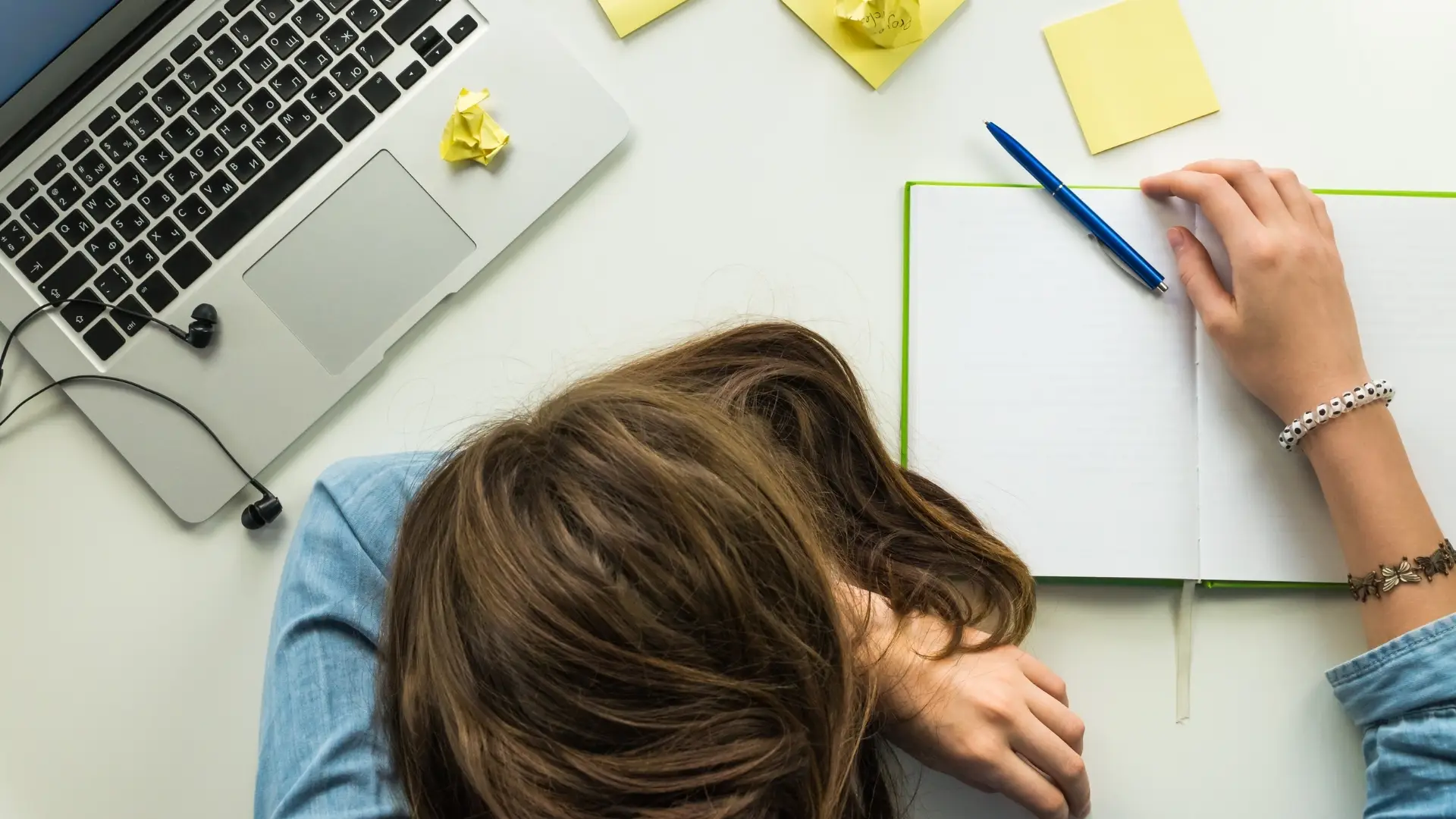 Os jovens também sofrem de burnout. Todos os dias, saía do