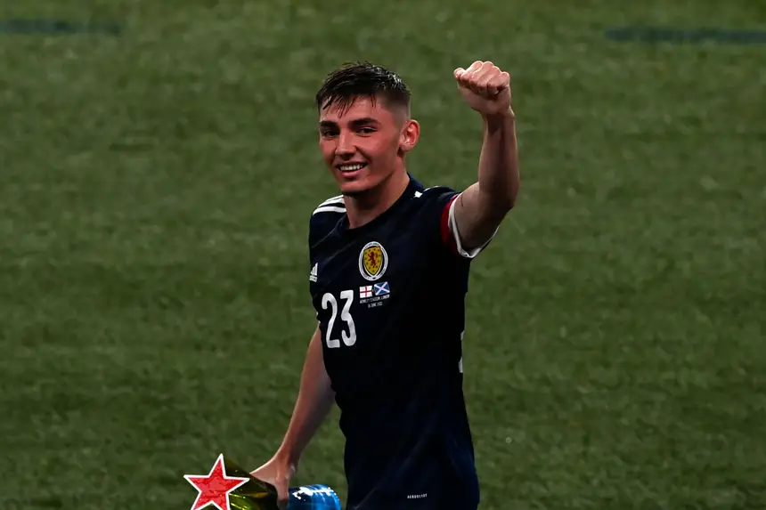 SIC Notícias | UEFA Euro 2020. Billy Gilmour está infetado ...