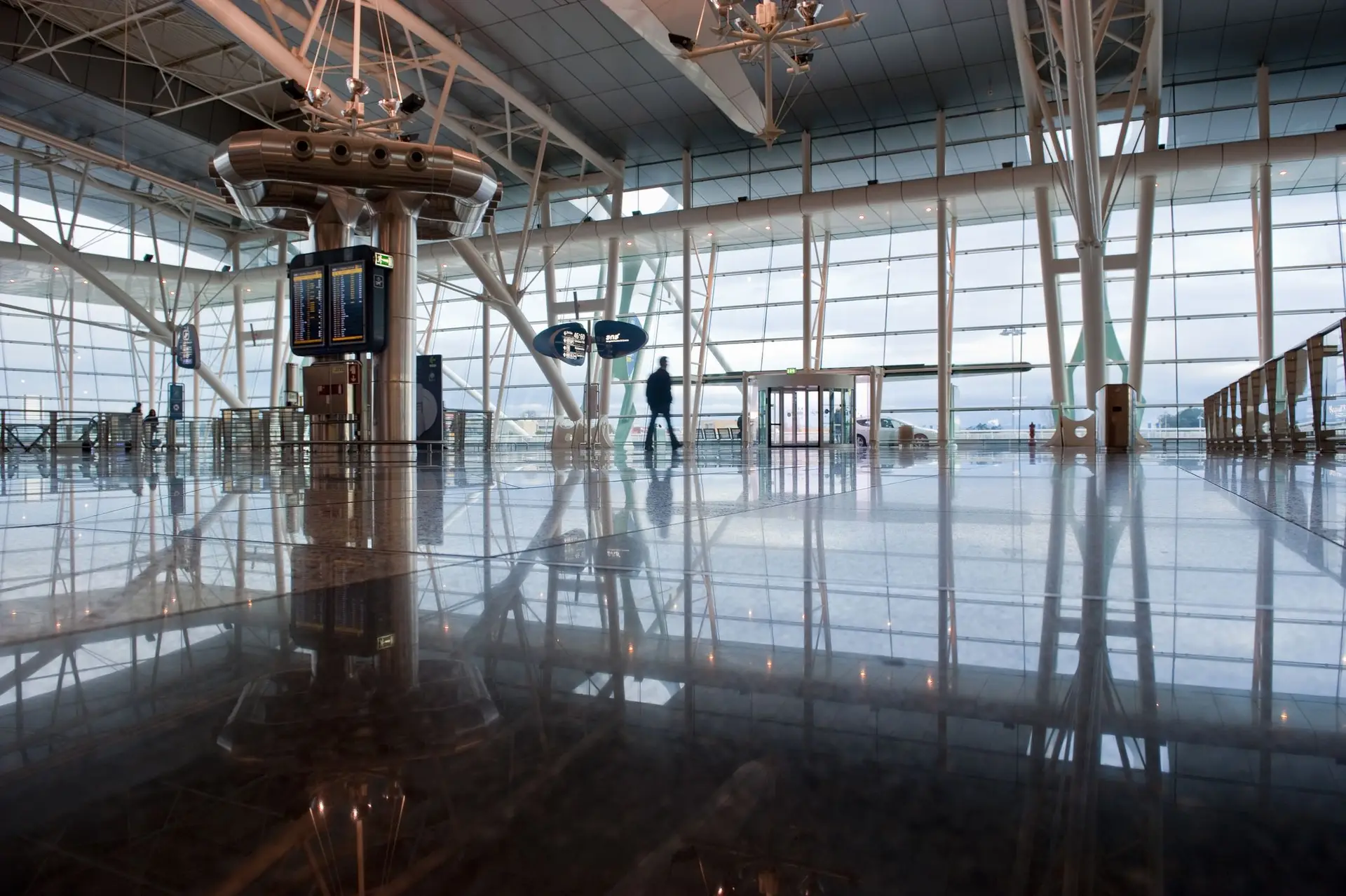 Aeroporto Francisco Sá Carneiro integra o top 10 dos melhores da Europa
