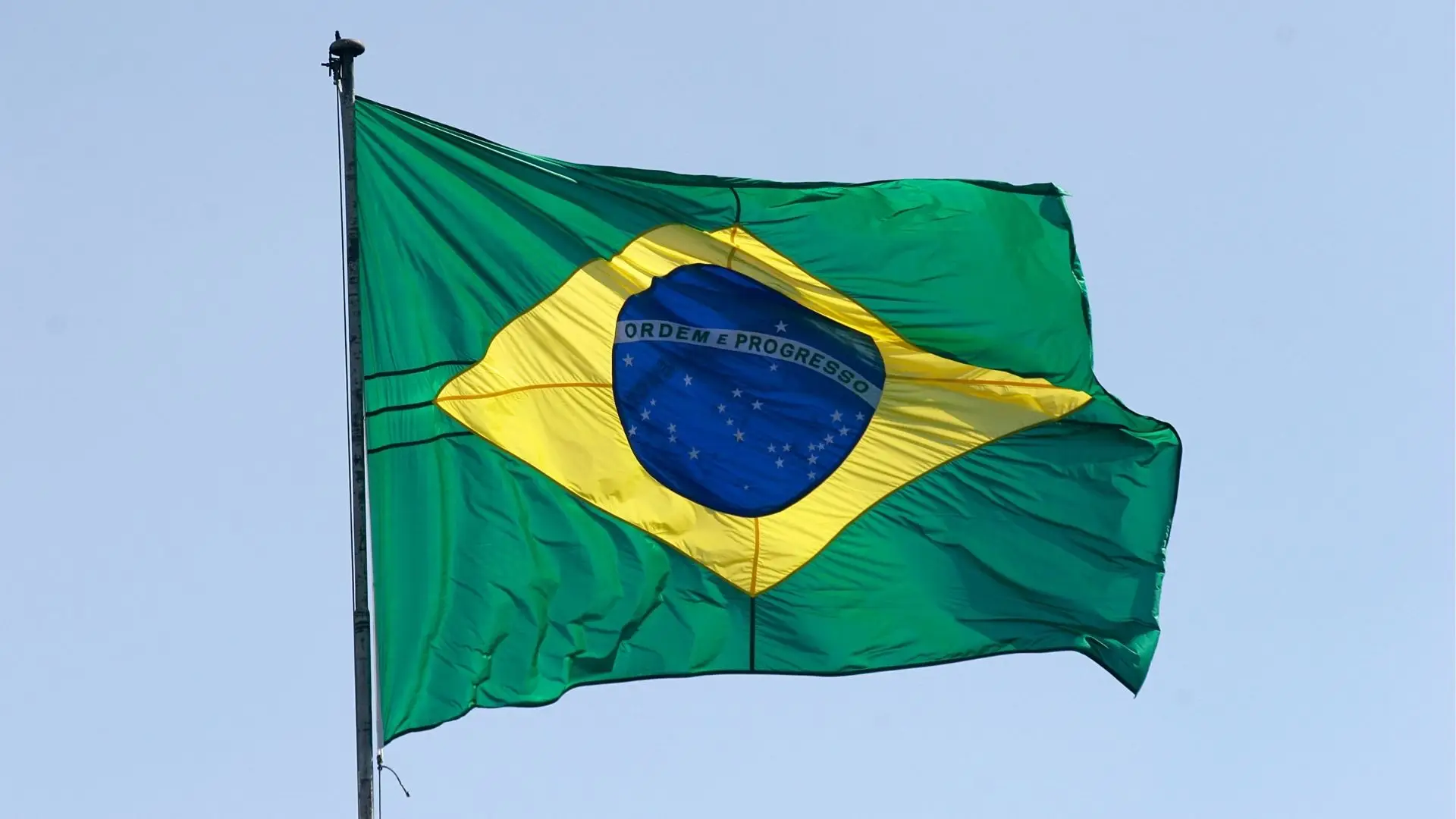 Polícia do Brasil acusa empresas e 19 pessoas de crimes na rutura da barragem de Brumadinho