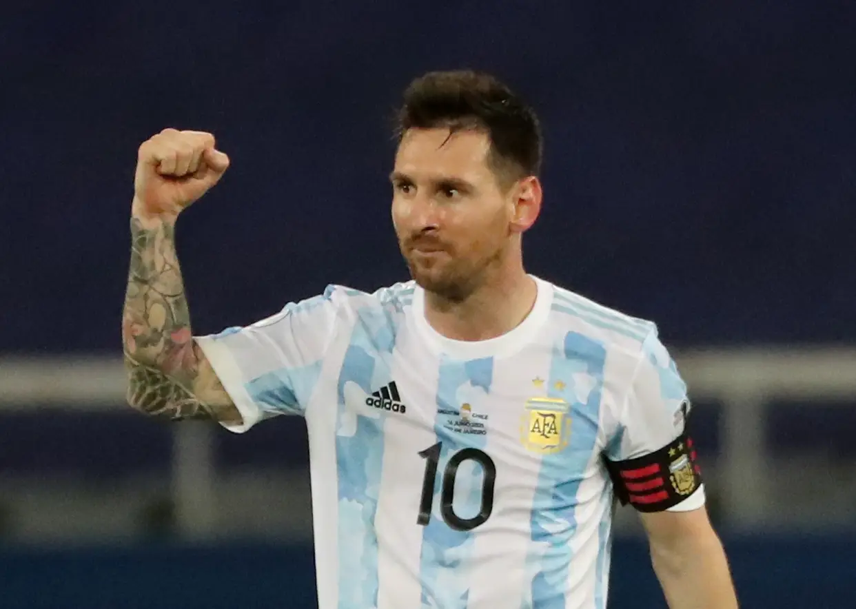 Copa América. Lionel Messi iguala Mascherano como o mais internacional de sempre