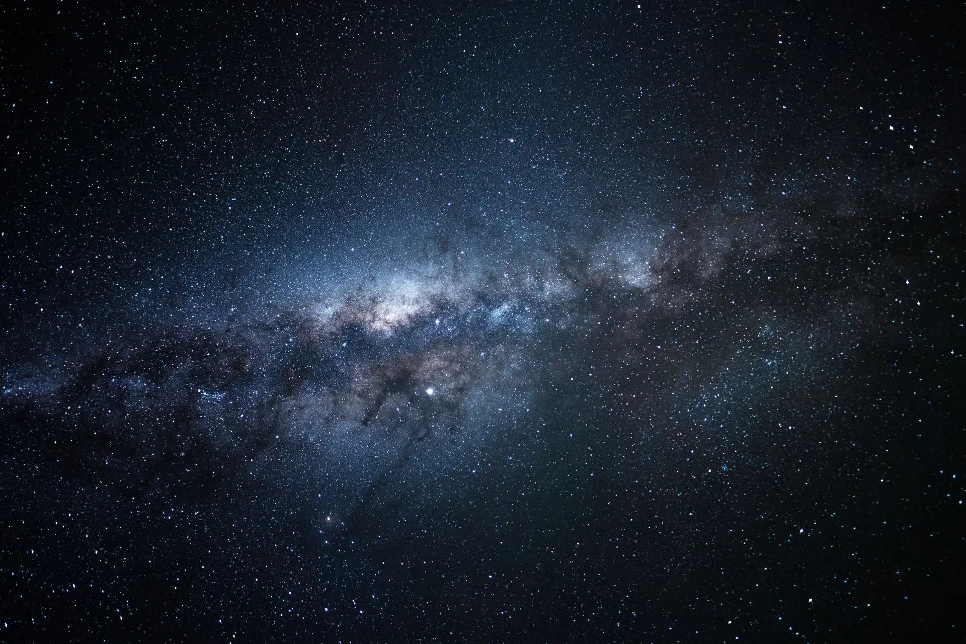 Sente-se observado? Pode ser de muito mais longe do que pensa