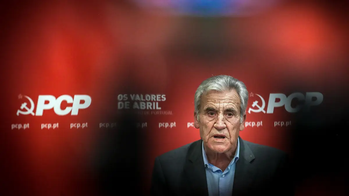 O secretário-geral do Partido Comunista Português (PCP), Jerónimo de Sousa, participa no encontro com profissionais e utentes de Saúde "Mais SNS, mais e me­lhor saúde", em Lisboa