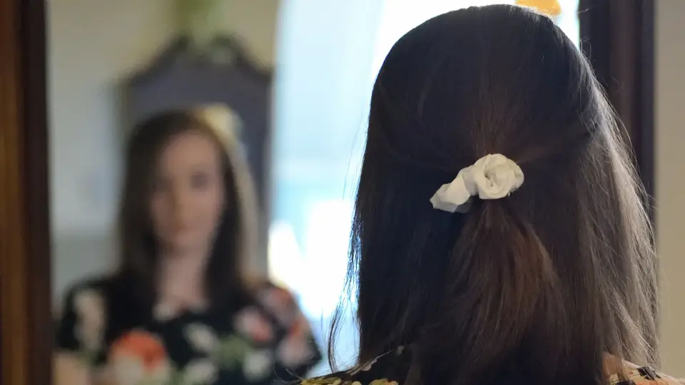 Existem técnicas que ajudam as doentes oncológicas a lidar com as alterações de imagem, como o uso de cabeleiras ou a micropigmentação das sobrancelhas