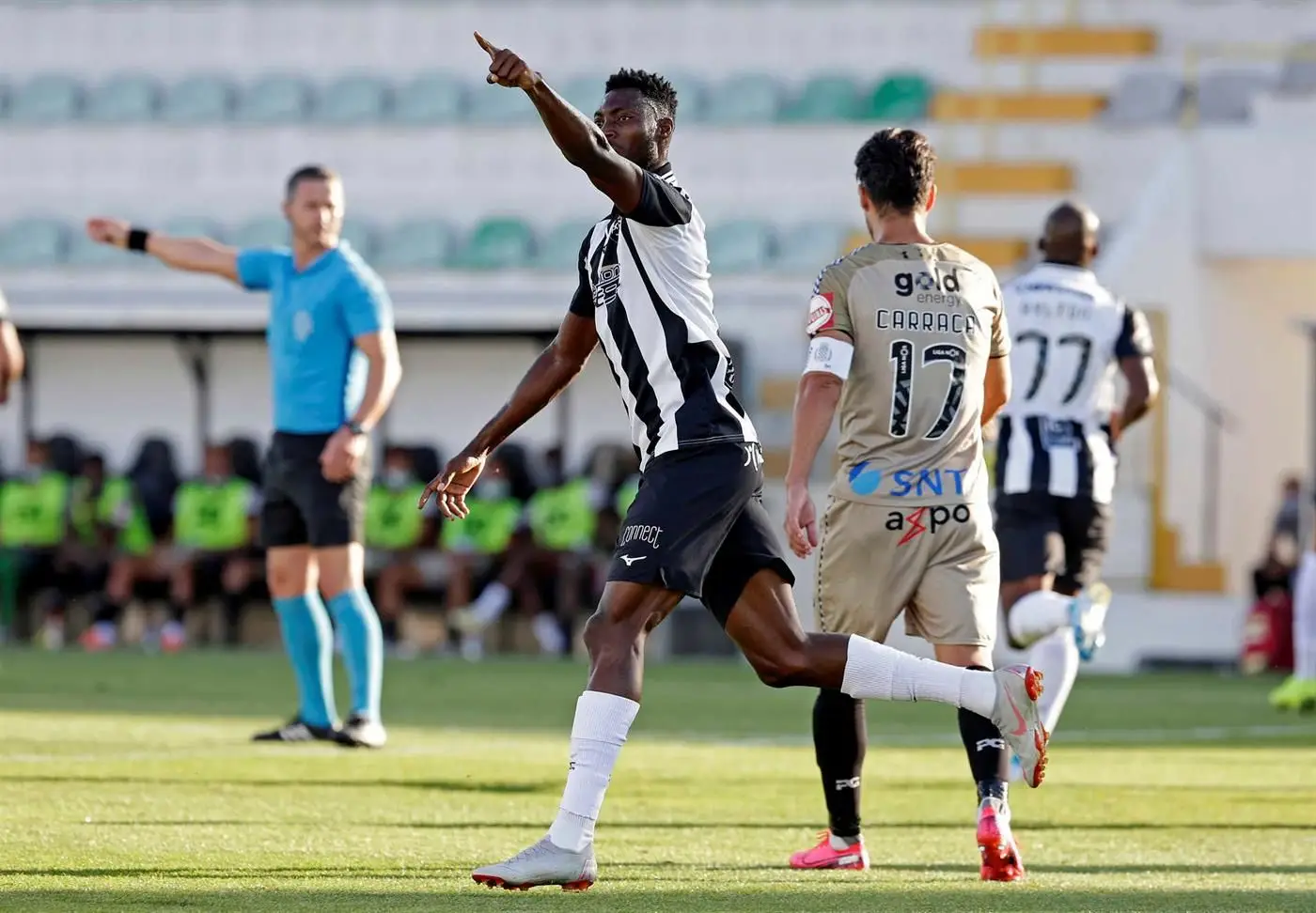 Hackman vai ser jogador do Gil Vicente