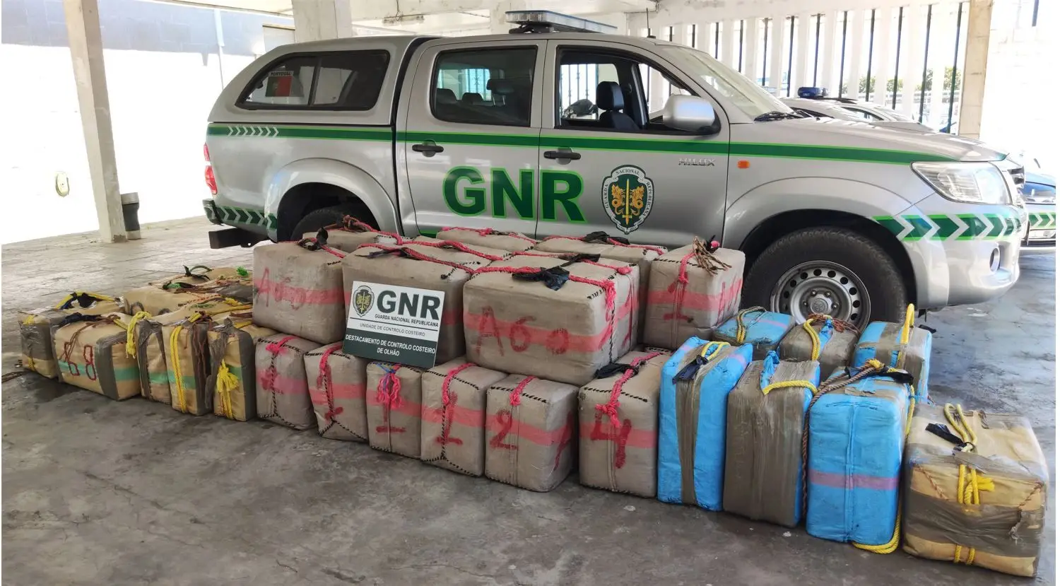 GNR apreende mais de 1,3 toneladas de haxixe na Ria Formosa