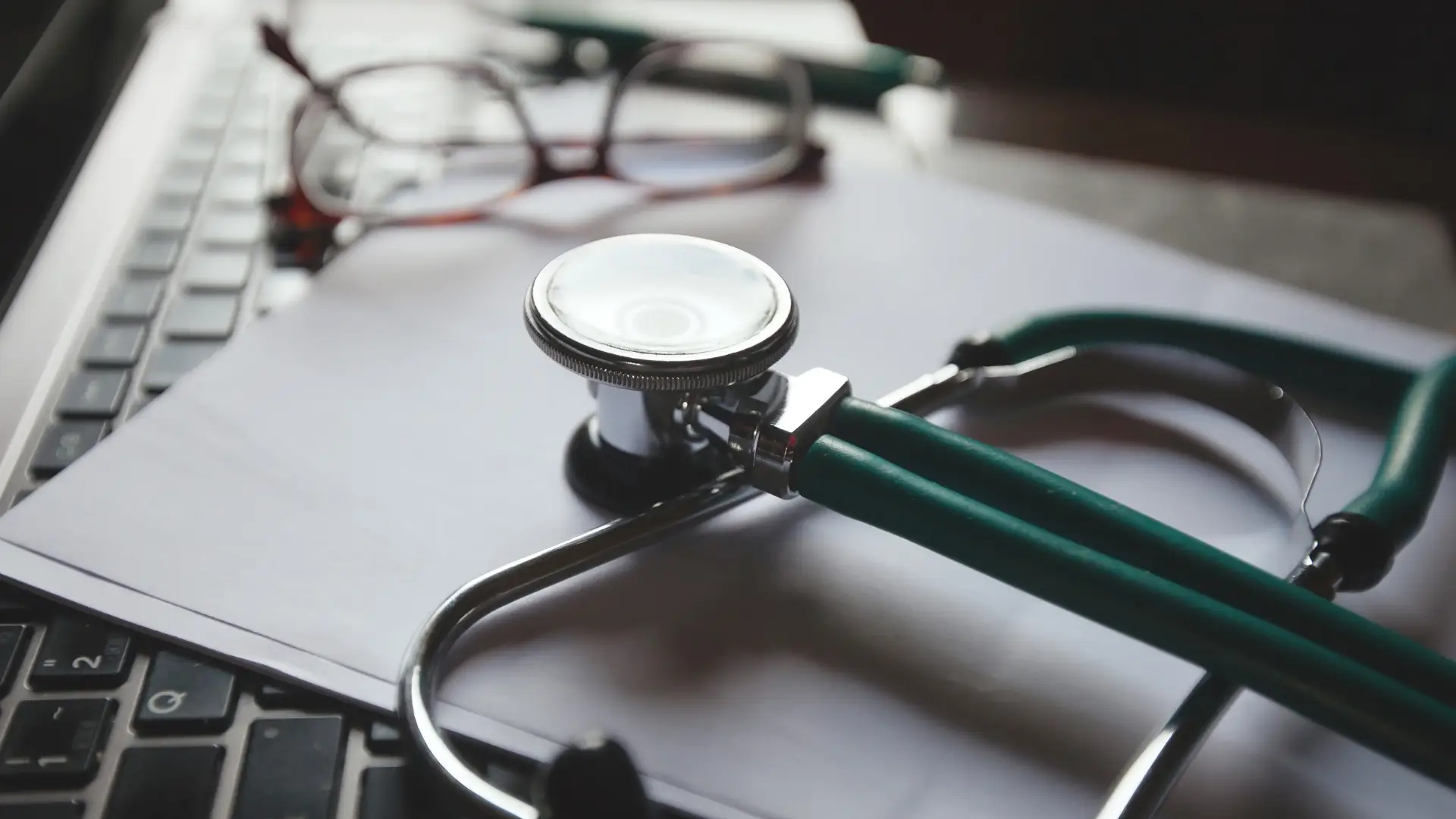 Sindicatos dos médicos e Governo começam ronda de negociações