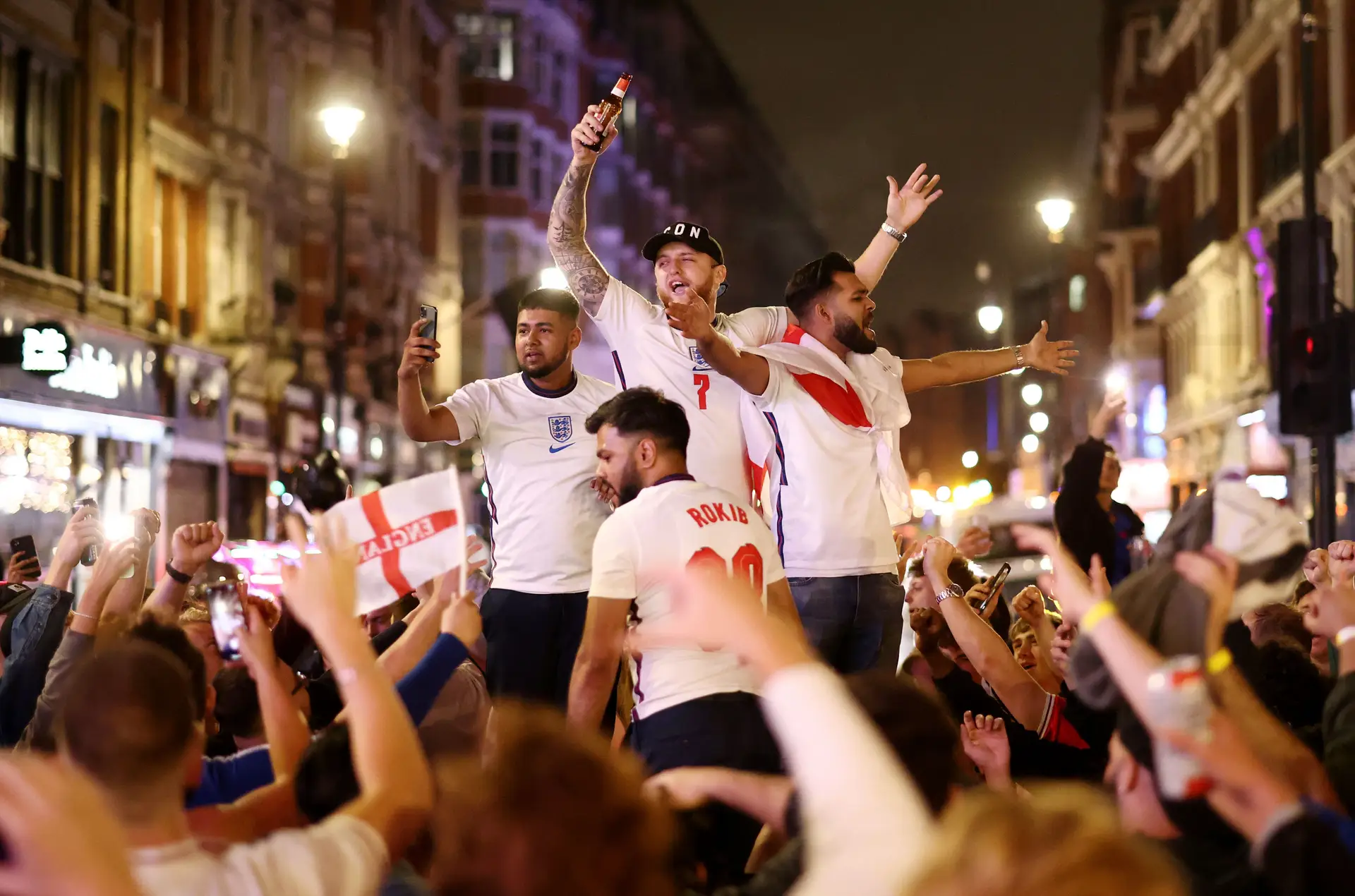 UEFA Euro2020 poderá estar a contribuir para aumento de casos covid-19 no Reino Unido