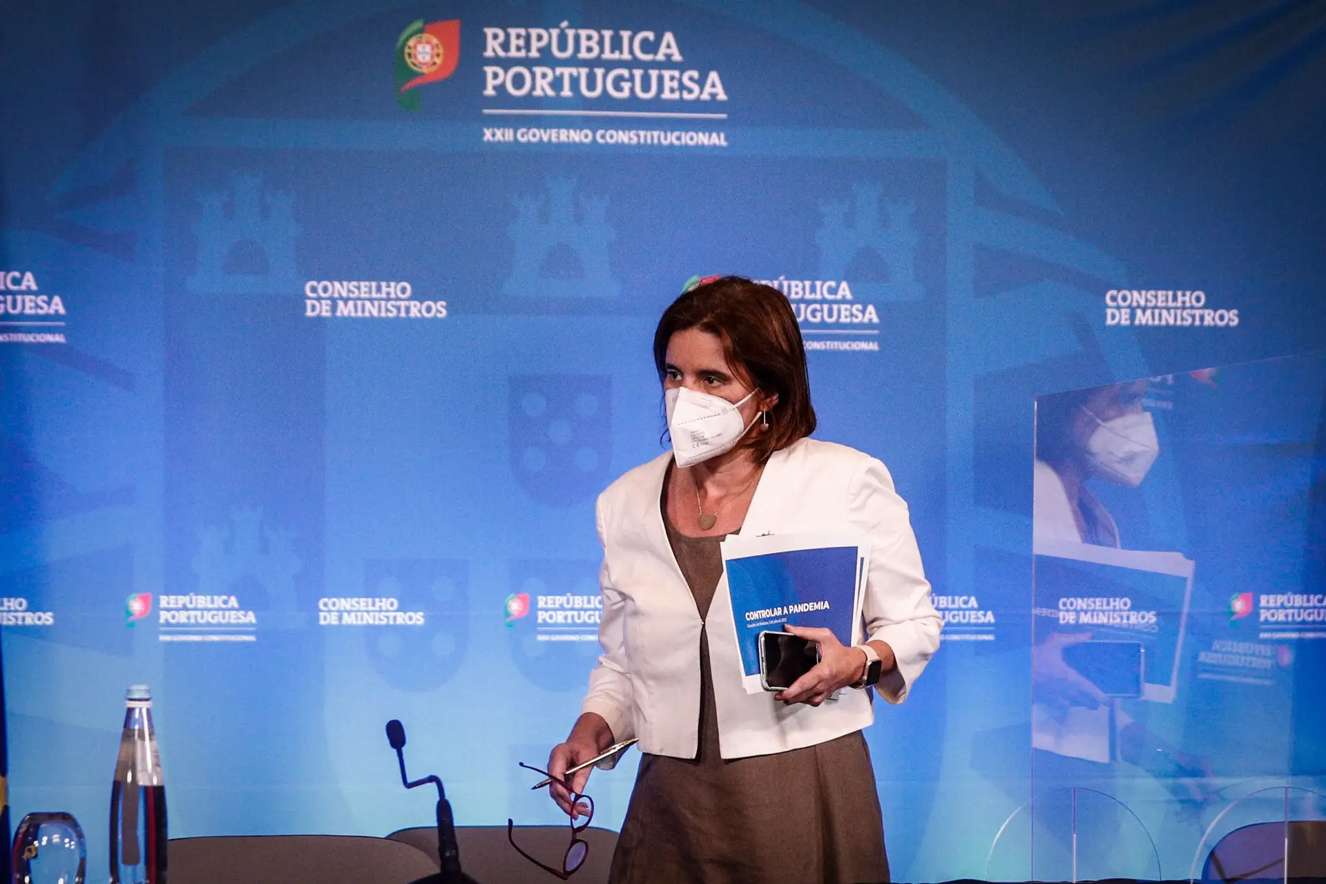 Ministra de Estado e da Presidência admite que isolamento de vacinados pode parecer incoerente