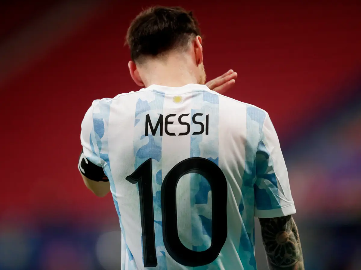 Copa América. Messi pela quinta vez a um triunfo do título pela Argentina -  SIC Notícias