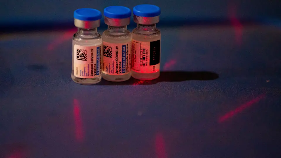 O Nepal recebeu 1,5 milhões de doses da vacina da Johnson & Johnson para combater a covid-19. 