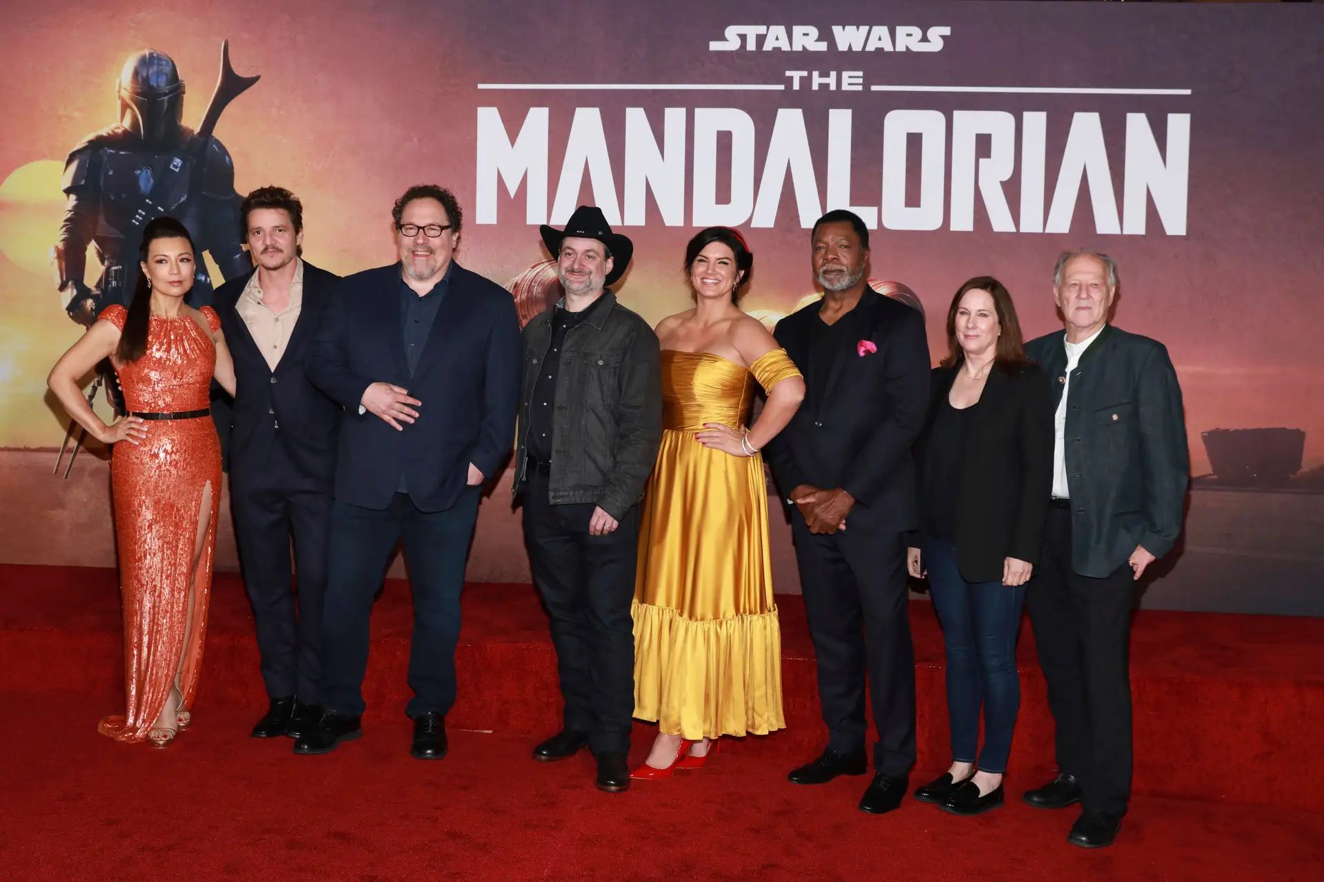 "The Crown" e "The Mandalorian" dominam lista dos nomeados para os Emmy