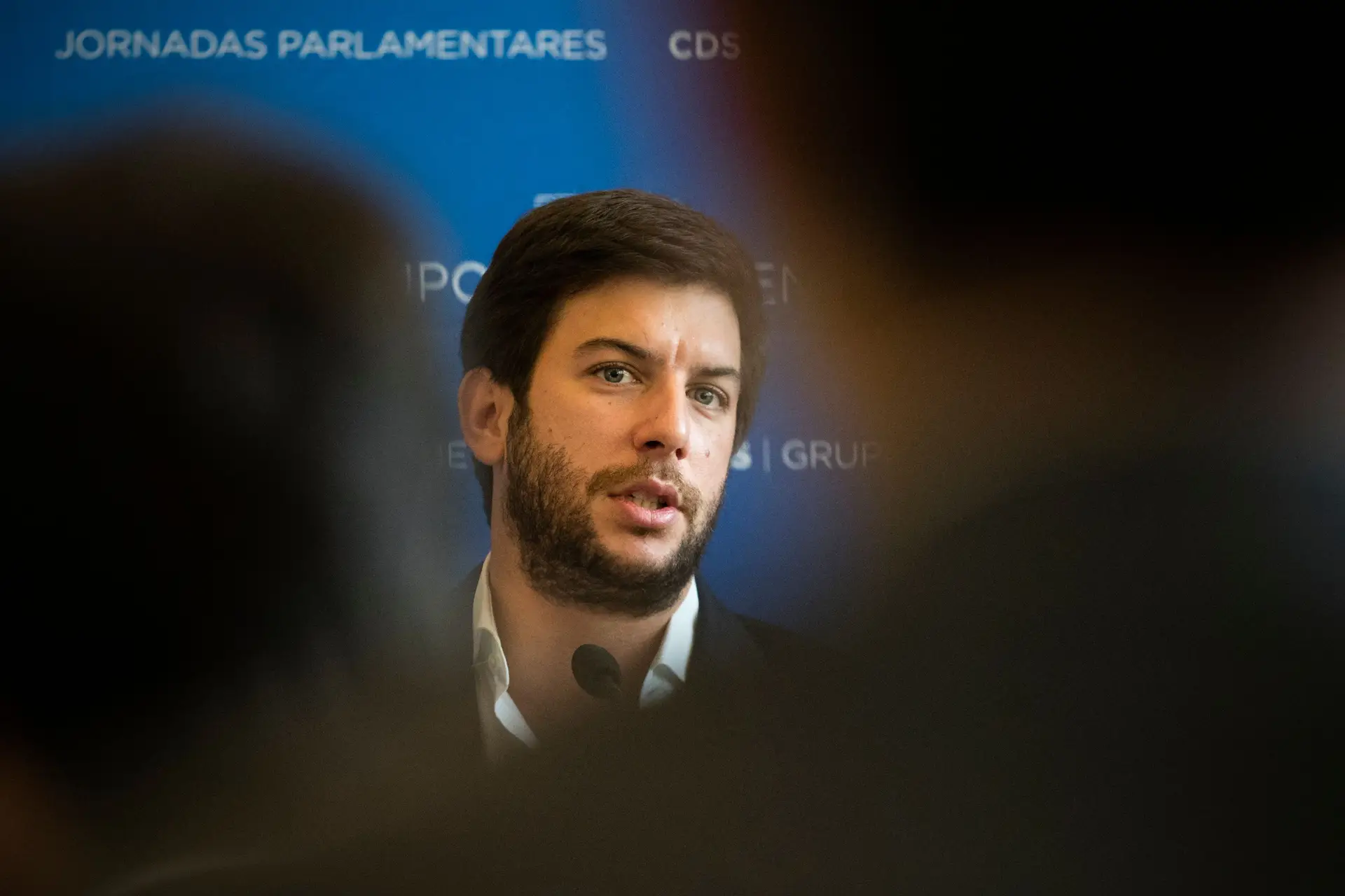 Líder do CDS apela a Costa para que substitua Eduardo Cabrita "cuja autoridade está diminuída"
