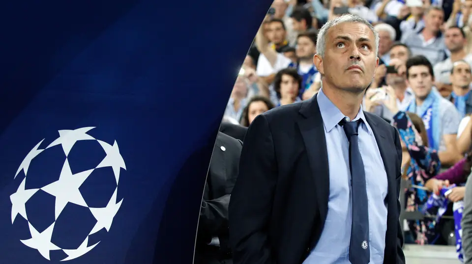 Mourinho no Dragão em setembro de 2015, enquanto treinador do Chelsea. FC Porto venceu por 2-1 em jogo da fase de grupos da Liga dos Campeões
