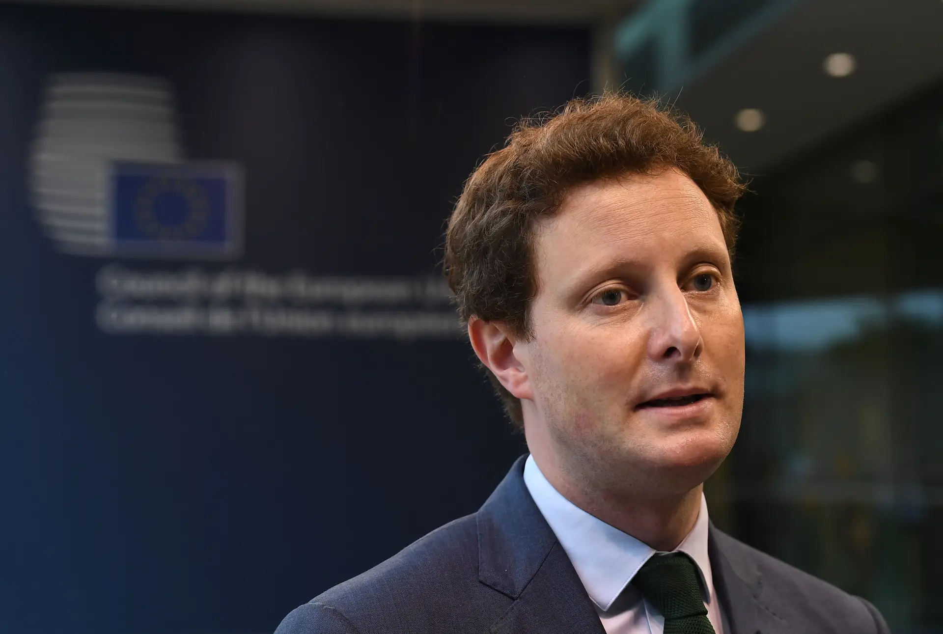 Covid-19. França admite voltar a impor restrições devido ao aumento de casos