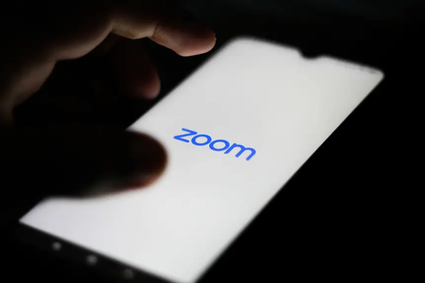 Zoom compra Five9 por cerca de 12,5 mil milhões de euros ...