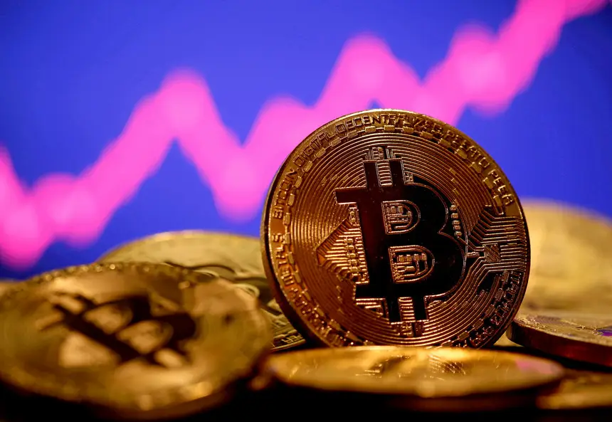 Bitcoin valoriza quase 4% e ultrapassa os 50.000 dólares