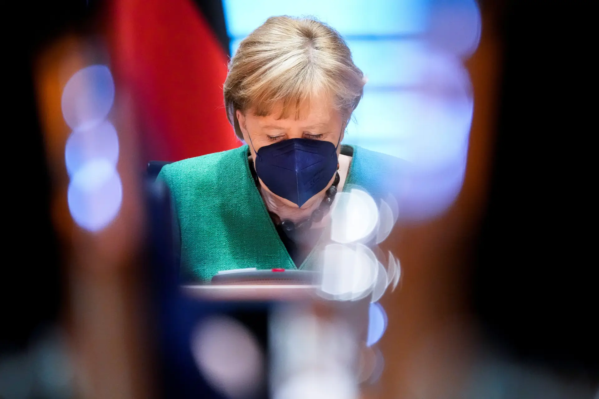 Eleições na Alemanha. Sondagem revela cenário incerto na sucessão de Merkel