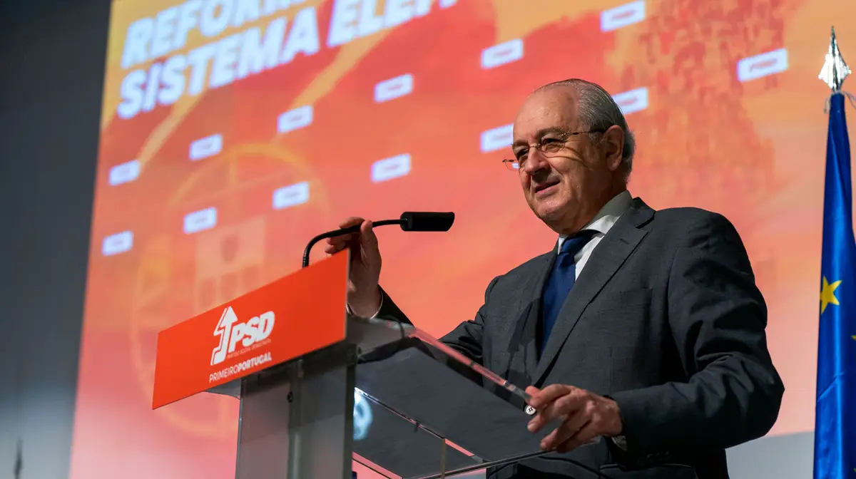 O presidente do Partido Social Demovtara (PSD), Rui Rio, durante a apresentação da proposta para reforma do sistema eleitoral, na Casa Municipal da Cultura de Pedrógão Grande
