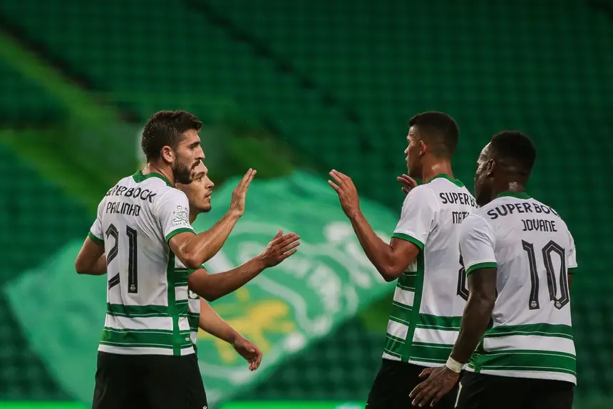 Sporting vence Lyon e conquista Troféu Cinco Violinos ...