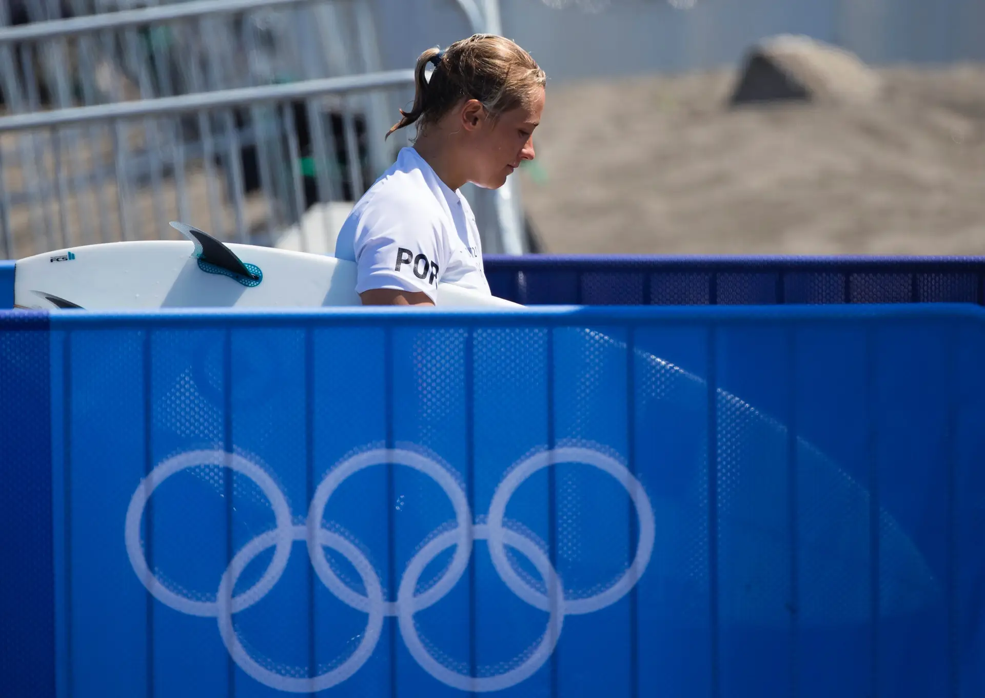 A portuguesa Yolanda Sequeira na primeira ronda do surf olímpico de Tóquio2020, na praia de Tsurigasaki, em Chiba, a cerca de 100 quilómetros de Tóquio, Japão