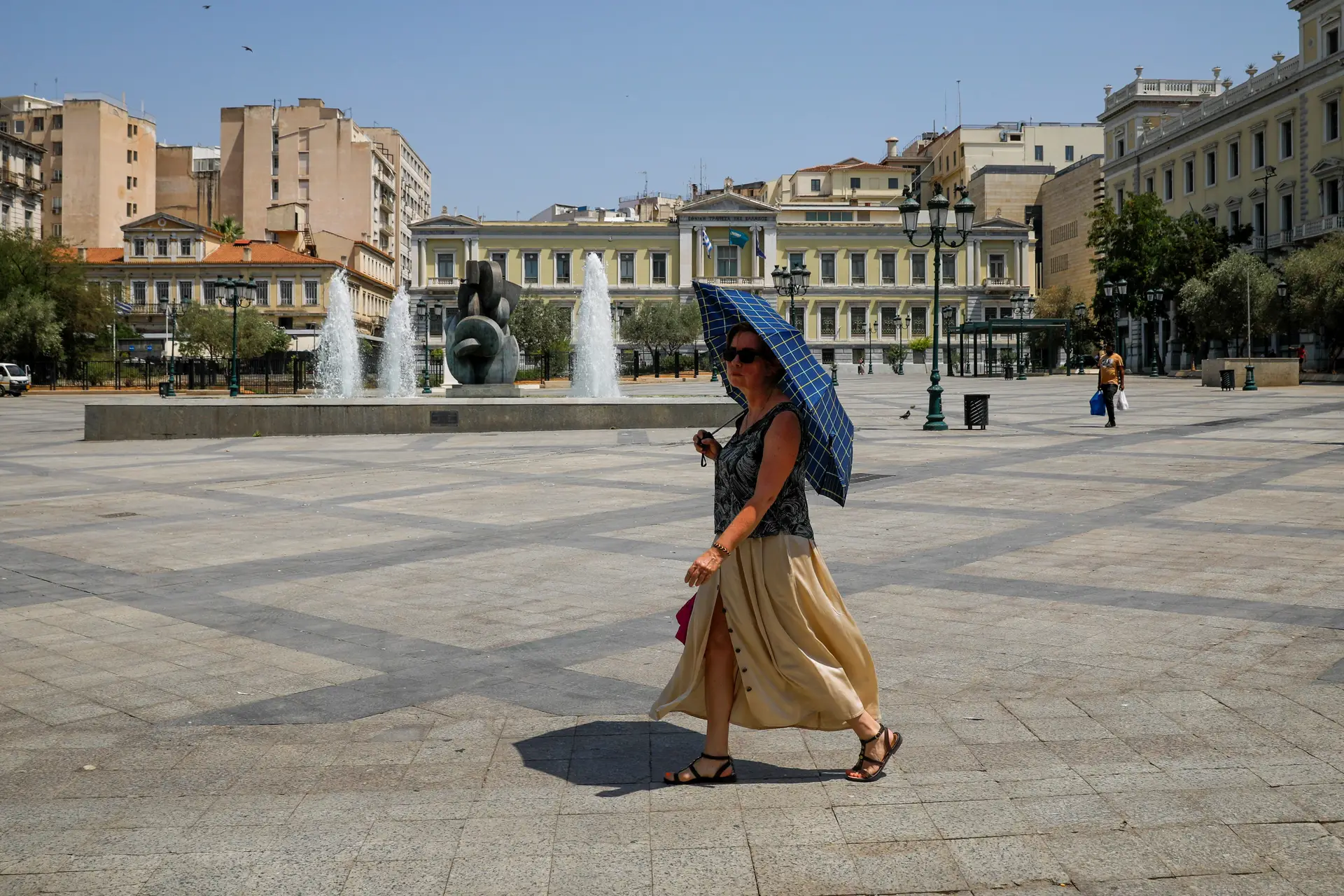 Grécia enfrenta onda de calor e as temperaturas podem atingir 45ºC