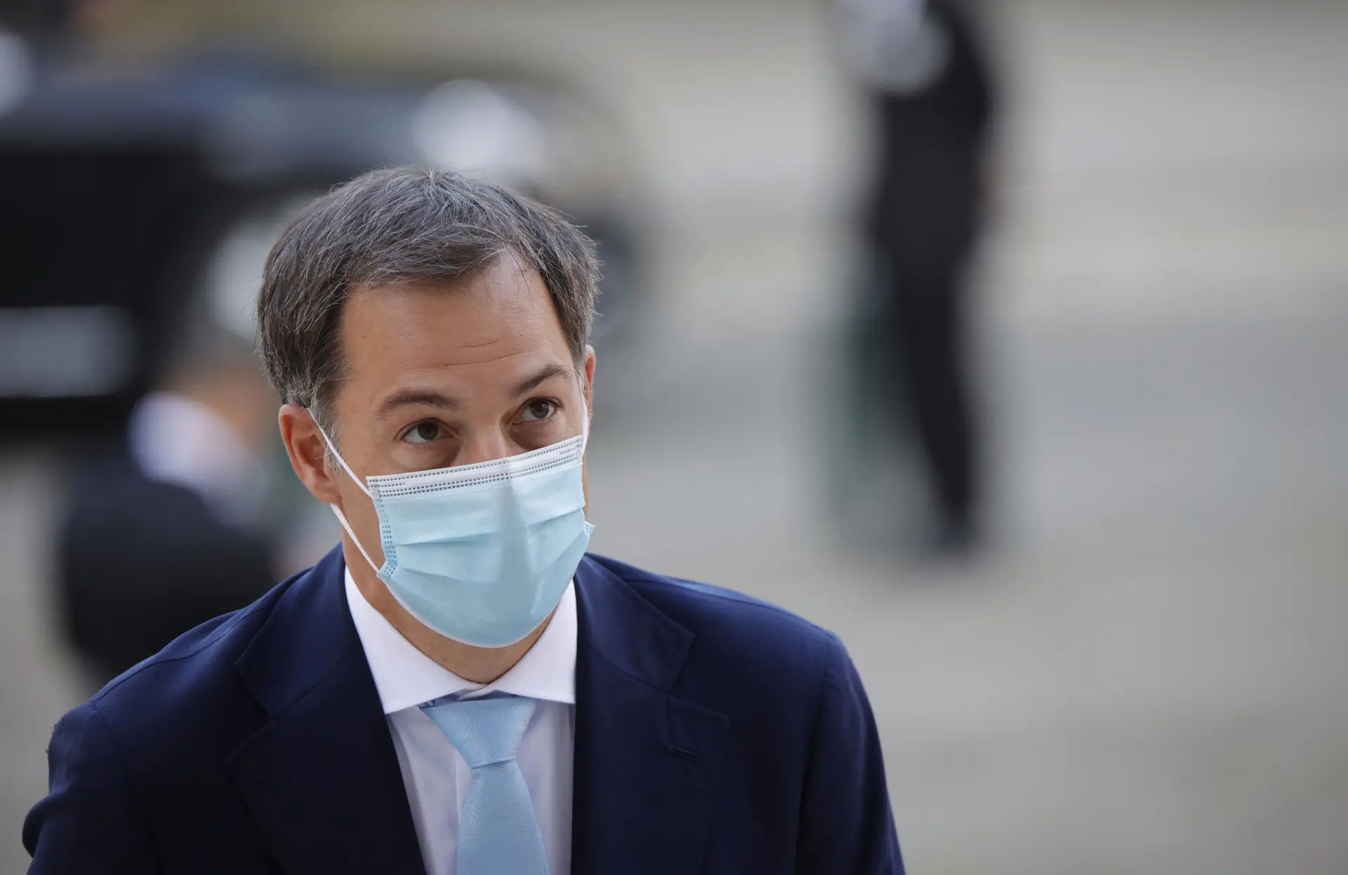 Covid-19. Primeiro-ministro belga considera desnecessário certificado sanitário no país