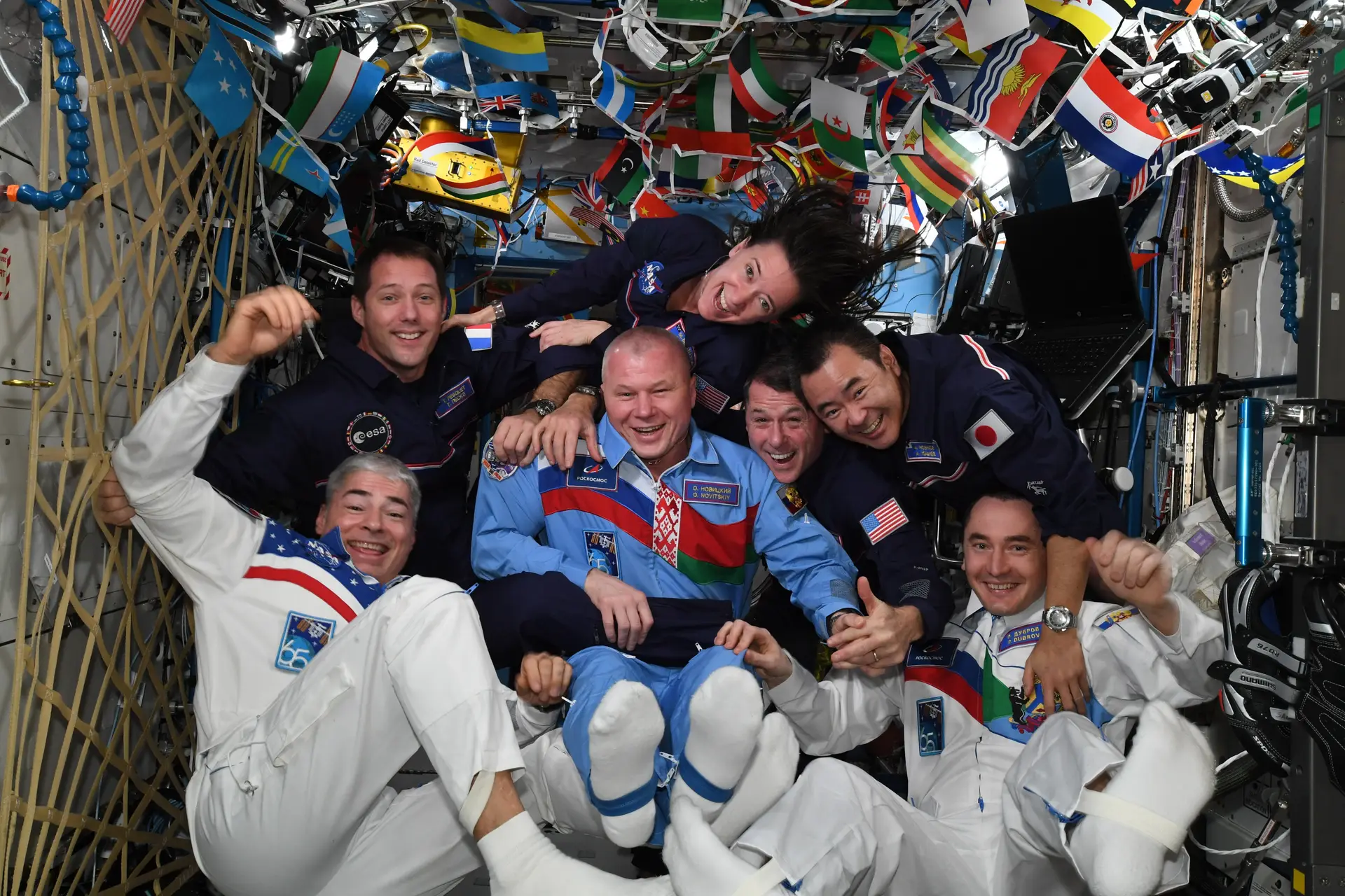 A tripulação da Estação Espacial realizou as primeiras Olimpíadas espaciais com o início dos Jogos Olímpicos em Tóquio, com uma competição amigável entre a equipa Soyuz e a equipa Dragon. Nas redes sociais o astronauta da ESA Thomas Pesquet escreveu: "as provas variaram entre flutuação sincronizada, rotina sem-chão, saltos (muito) longos e bola sem mão. Tínhamos todas as bandeiras do mundo (sim, de todos os países) penduradas no teto do laboratório como pano de fundo inspirador (e colorido) para as nossas proezas atléticas (ou falta delas). "