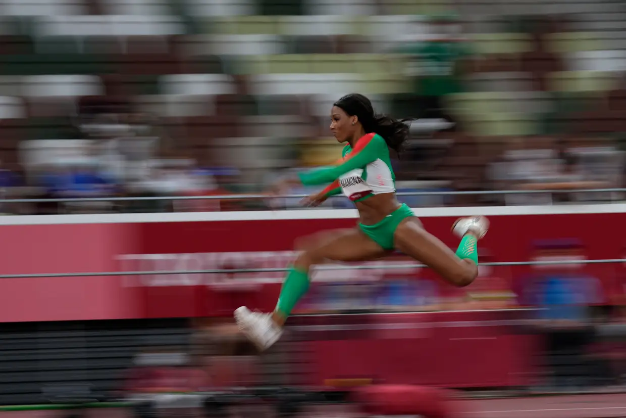 "A nossa leoa Patrícia Mamona conquistou mais uma medalha ...