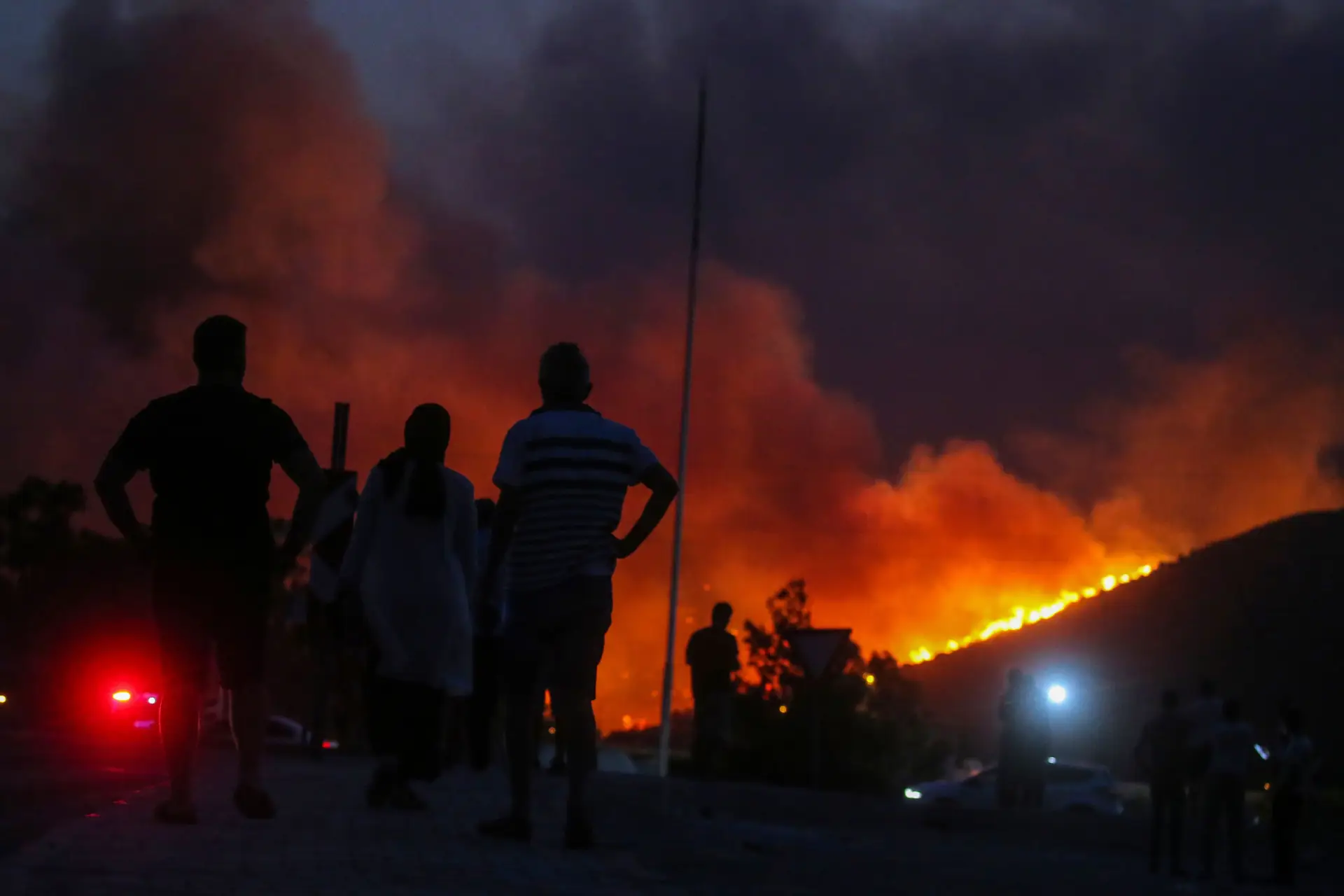 Central térmica evacuada devido à ameaça de um incêndio na Turquia