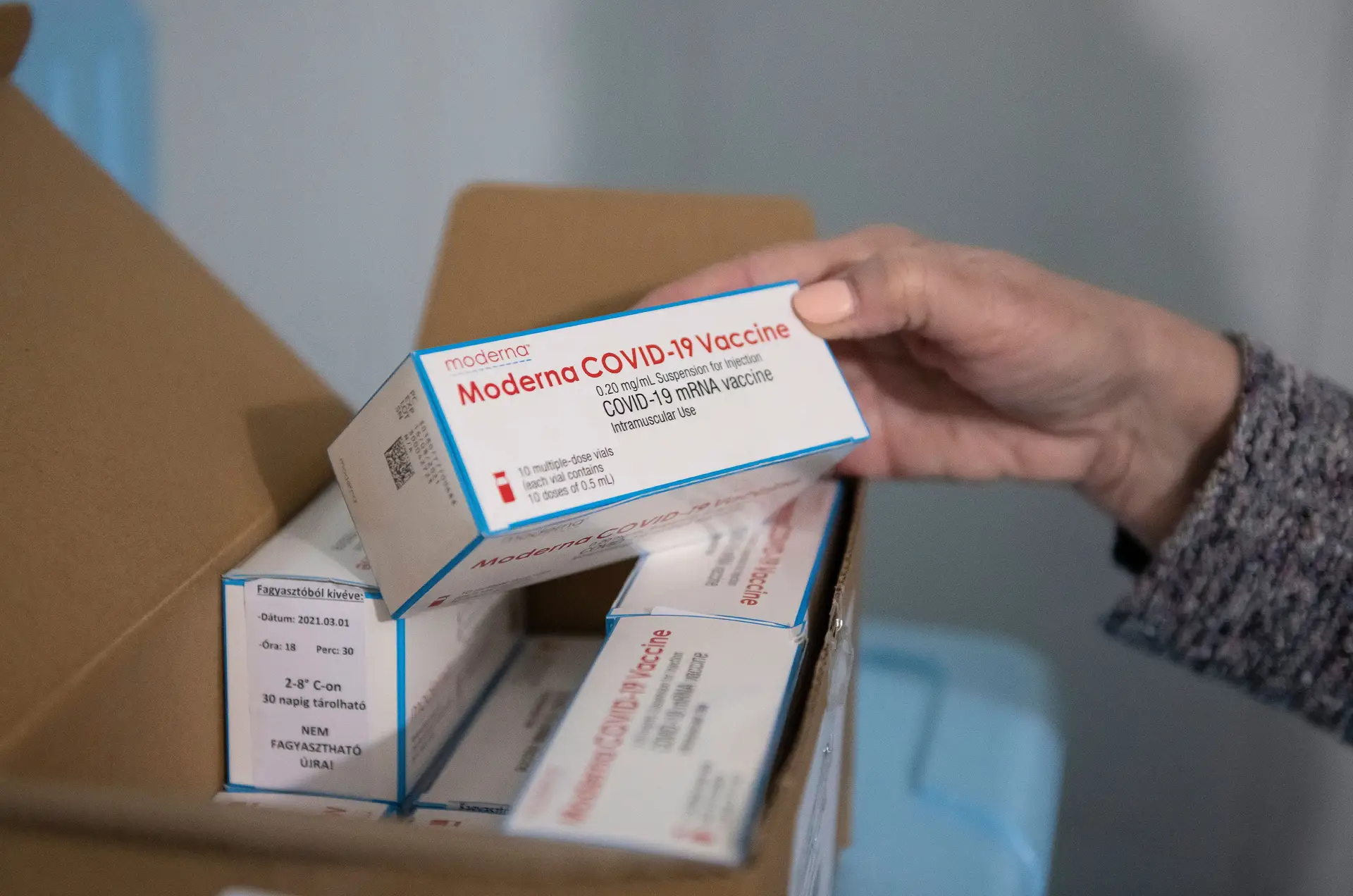 Mais uma farmacêutica a ganhar com a pandemia: Moderna passa de prejuízos a lucros de 3,3 mil milhões de euros