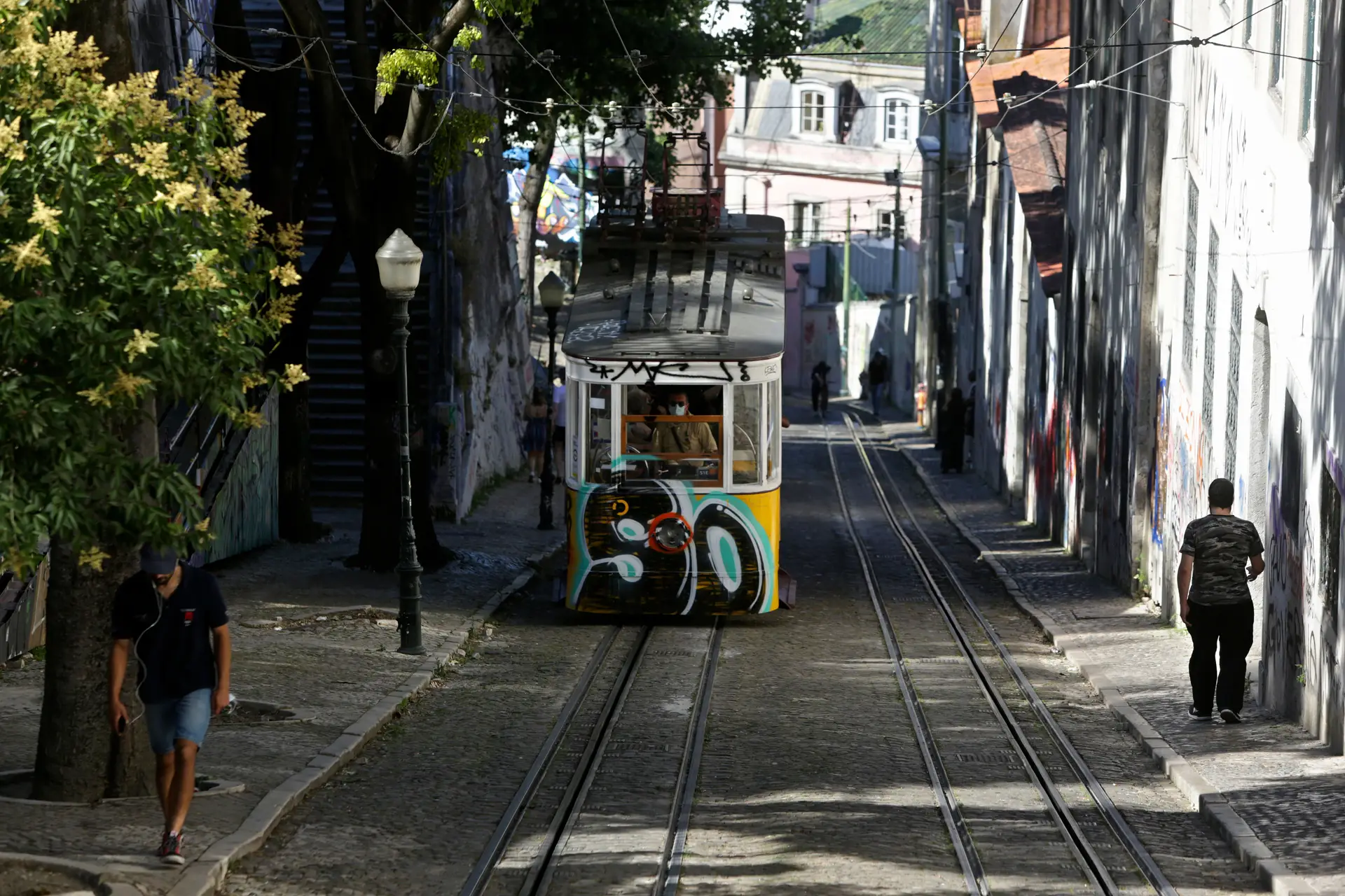 Moradores do Bairro Alto em Lisboa reiteram pedidos de mais fiscalização e policiamento