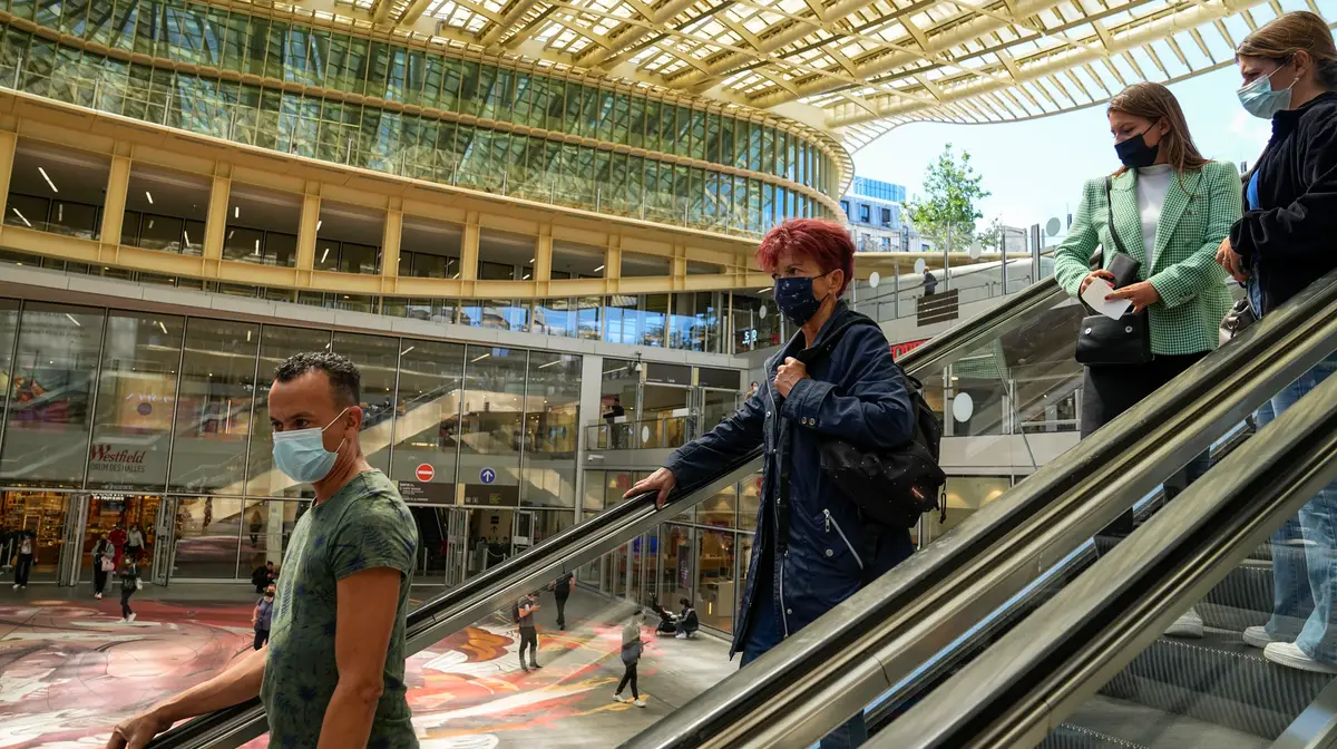 Centro comercial em Paris, França.
