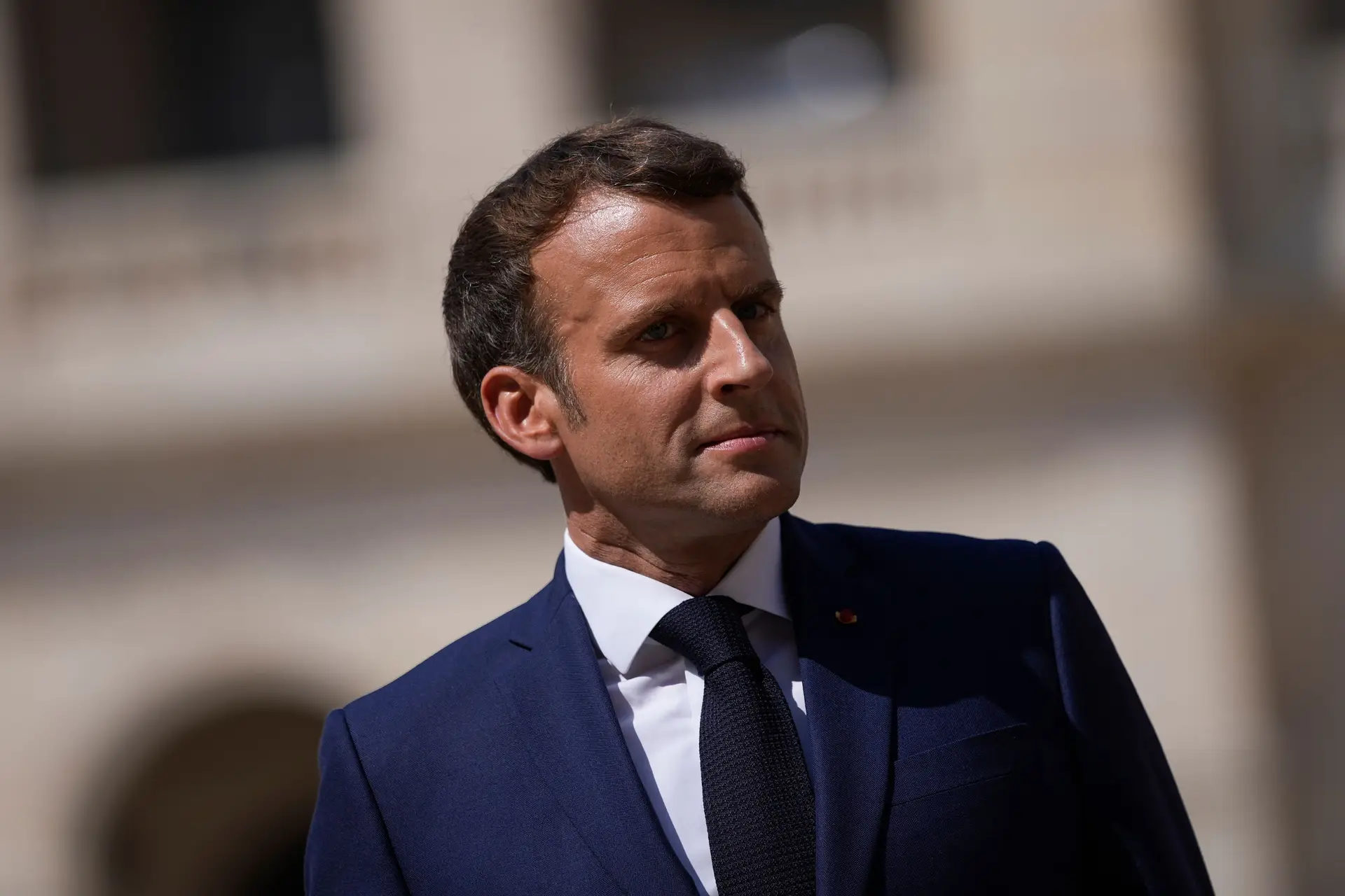 Afeganistão. França promove iniciativa europeia "robusta e coordenada" para gerir refugiados