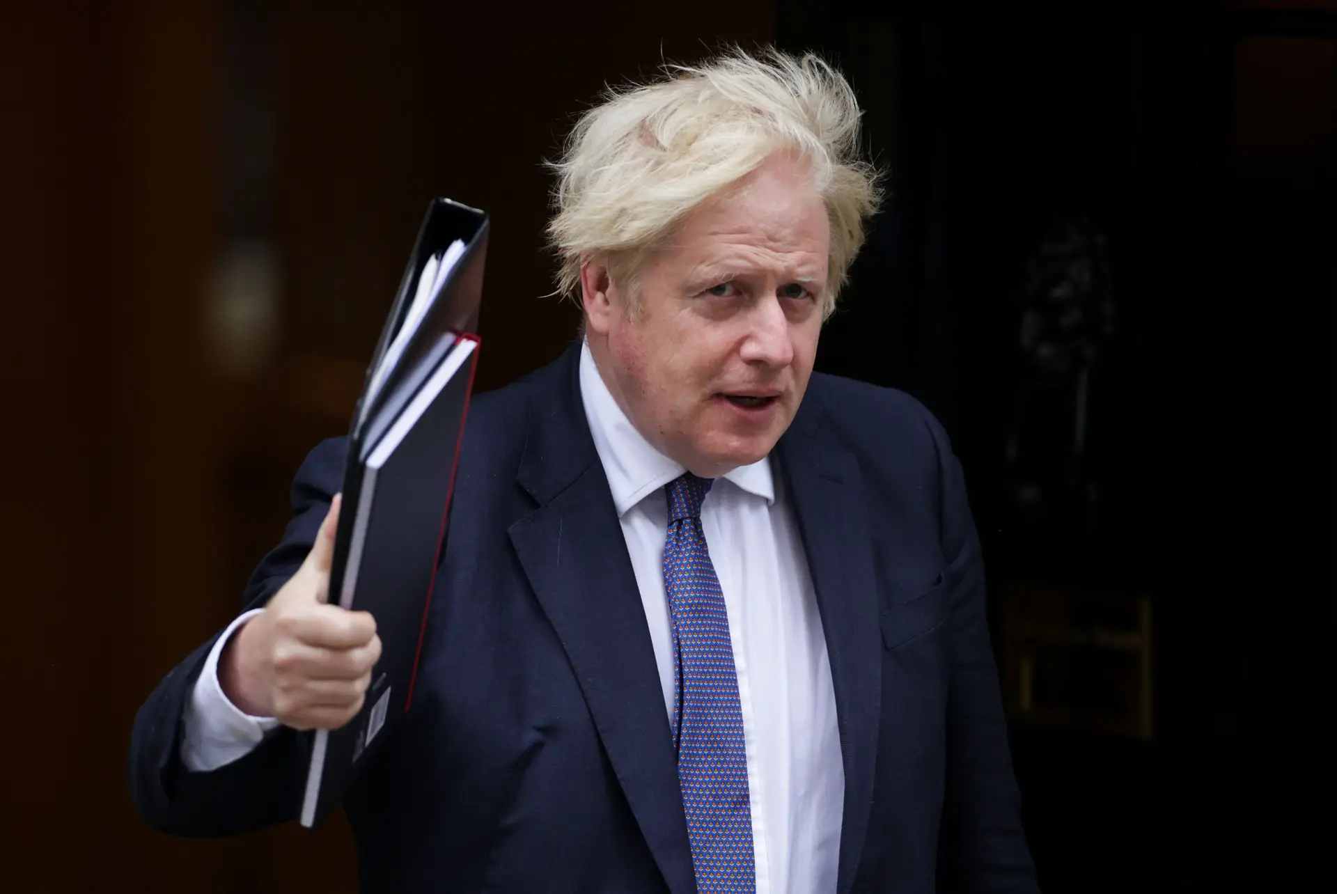 Talibãs "serão julgados pelas suas ações, não pelas suas palavras", diz Boris Johnson