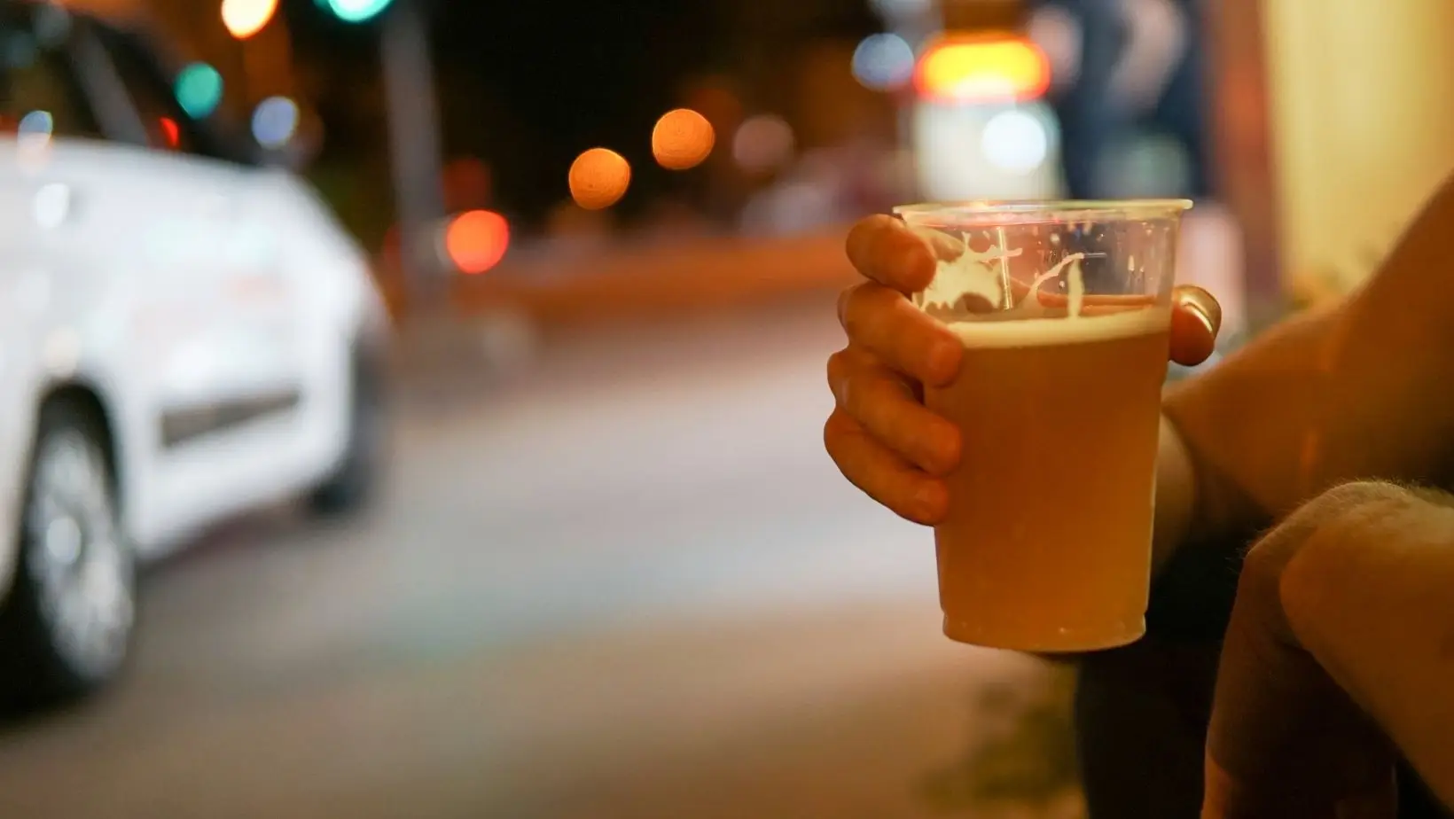 Consumo de álcool na rua deixa de ser proibido a partir de 1 de outubro