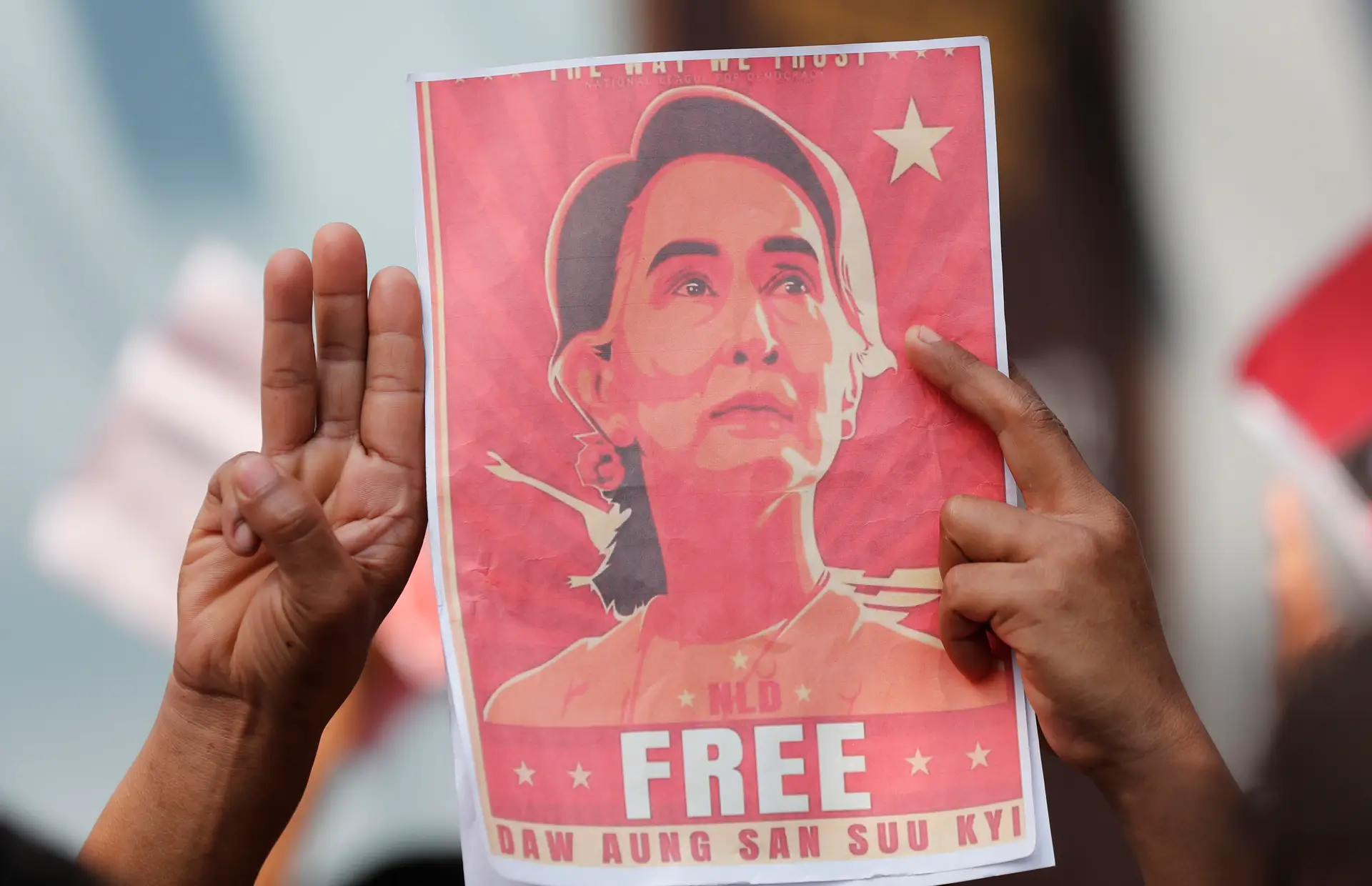 Aung San Suu Kyi condenada a mais seis anos de prisão