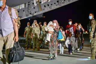 Afeganistão. Áustria, Suiça e Rússia fecham portas aos refugiados