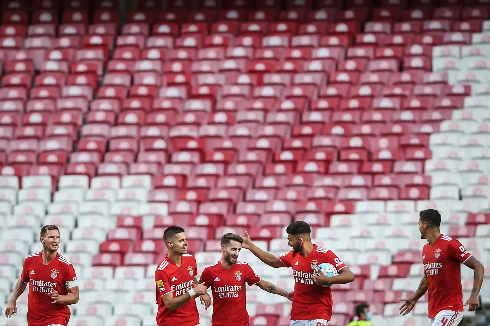 Benfica Vence Tondela Na Luz - SIC Notícias