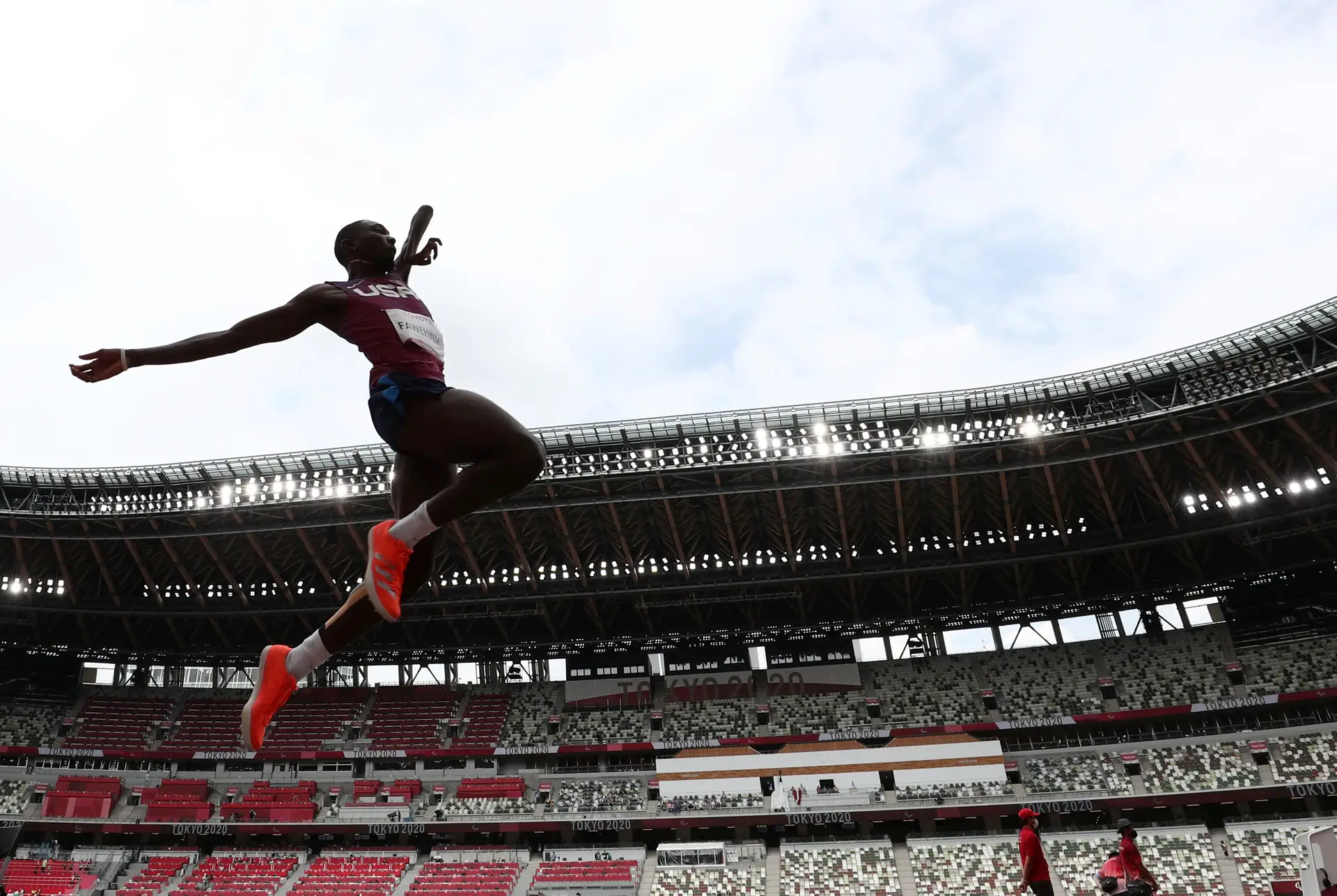 Jogos Paralímpicos em fotografias. Um salto em direção ao céu