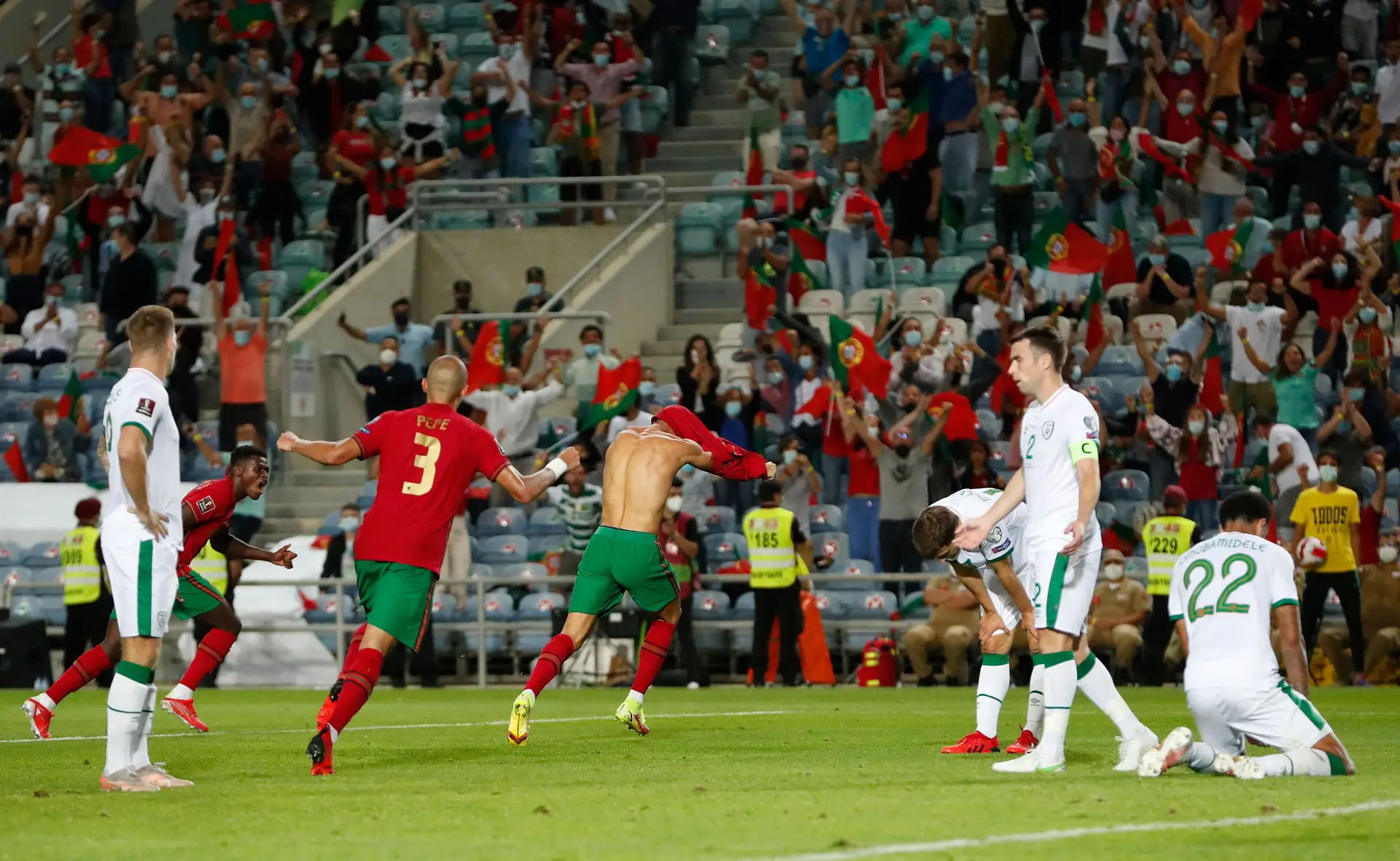 Reviravolta dramática dá vitória a Portugal com bis histórico de Cristiano Ronaldo
